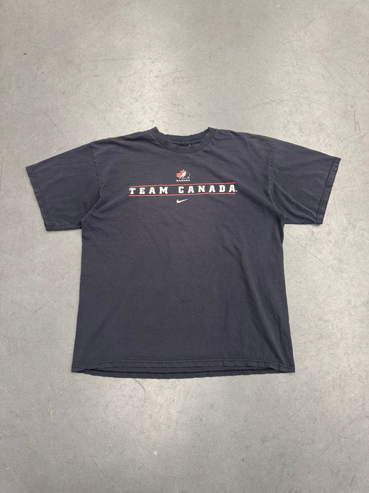 VINTAGE NIKE TEAM CANADA TEE