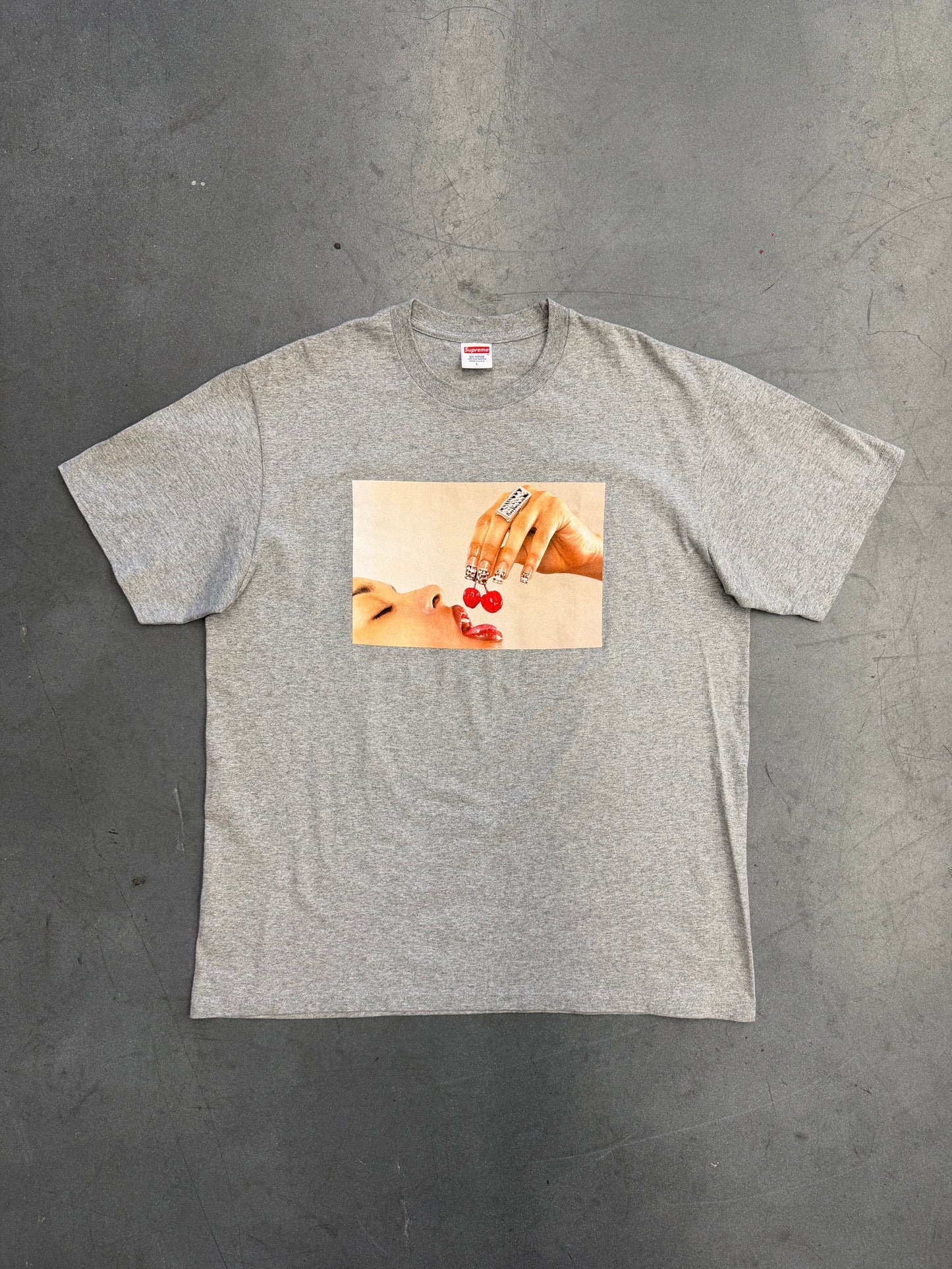SS20 SUPREME CHERRIES TEE - HEATHER GREY