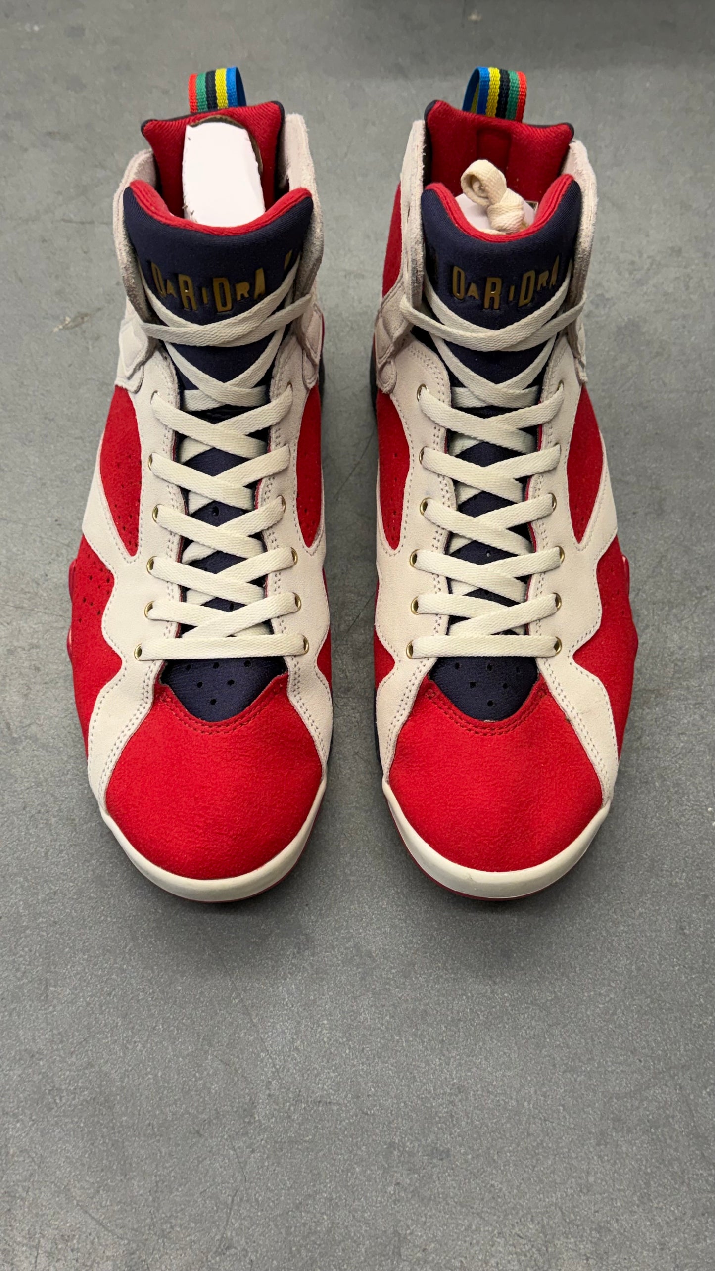 JORDAN 7 RETRO TROPHY ROOM NEW SHERIFF IN TOWN