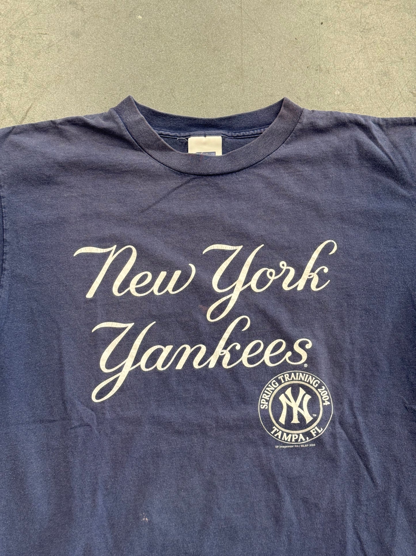 2004 NEW YORK YANKEES SPRING TRAINING FADED TEE (CSA TAG)