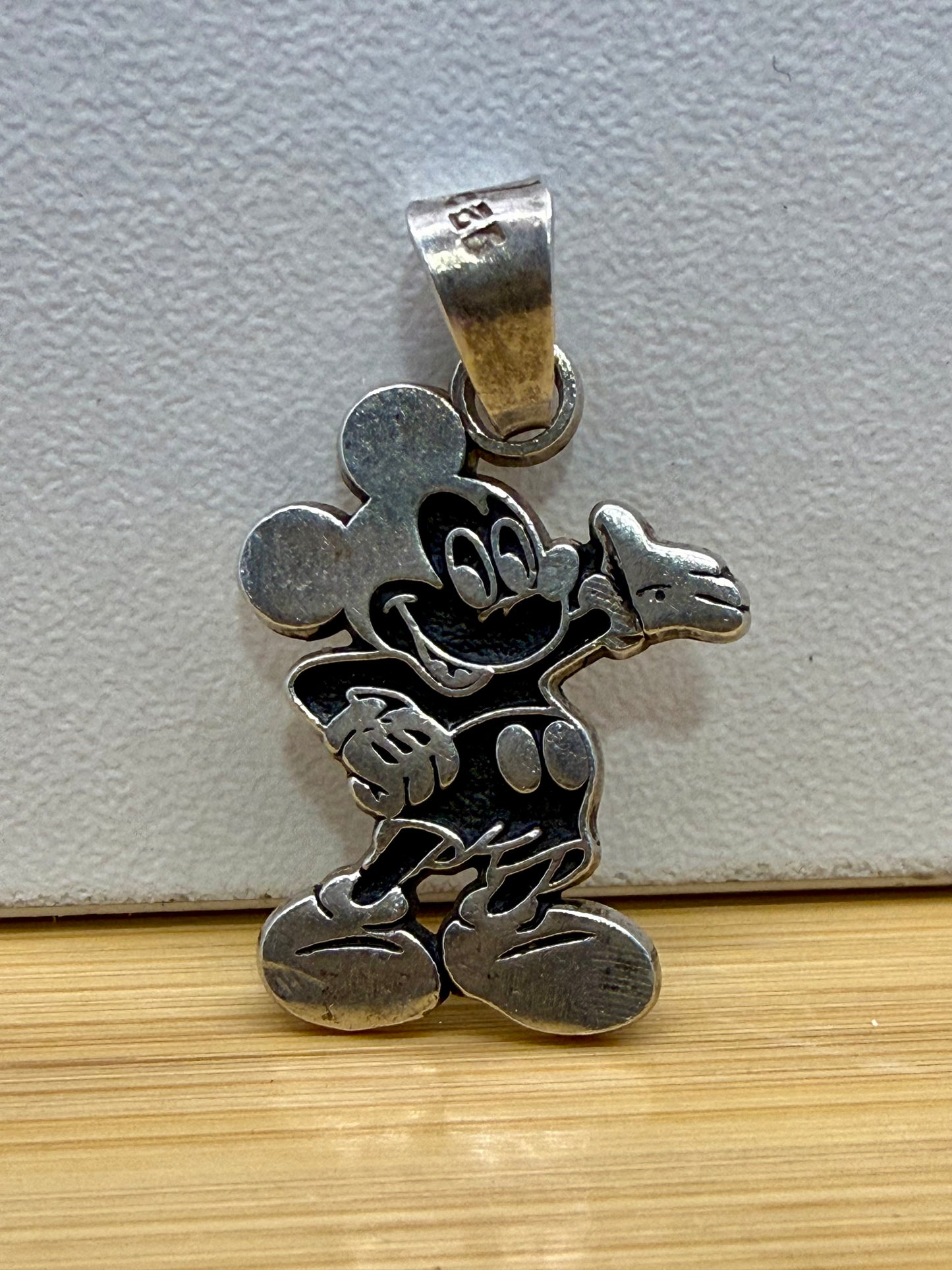 VINTAGE DISNEY MICKEY MOUSE SILVER PENDANT