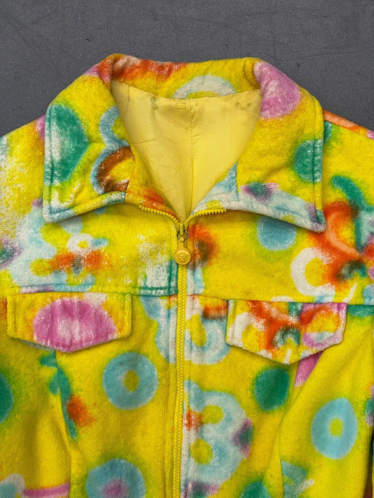 1996 GIANNI VERSACE YELLOW GRAFFITI FLORAL PRINT TERRY COTTON JACKET