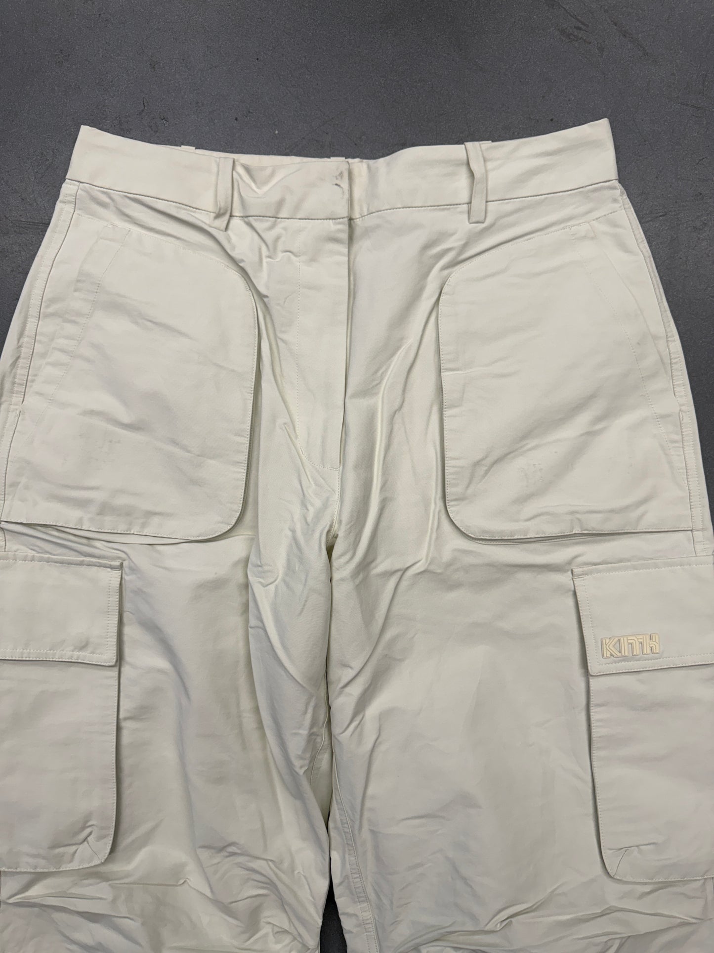KITH NYLON UTILITY PANT RUBBER LOGO - WHITE