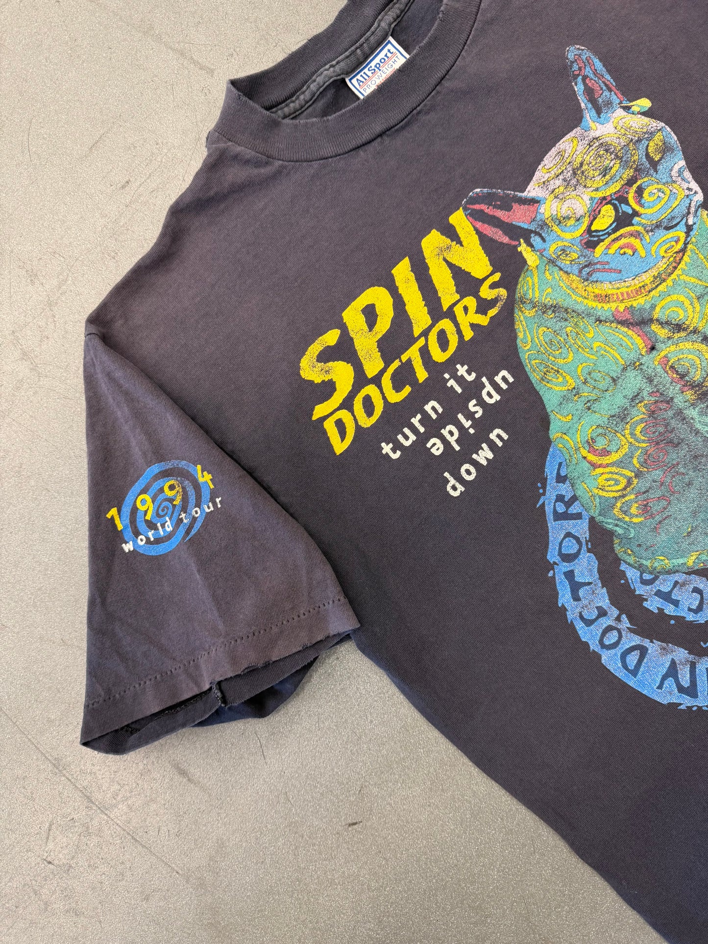 1994 SPIN DOCTORS TURN IT UPSIDE DOWN TEE (ALLSPORT TAG)