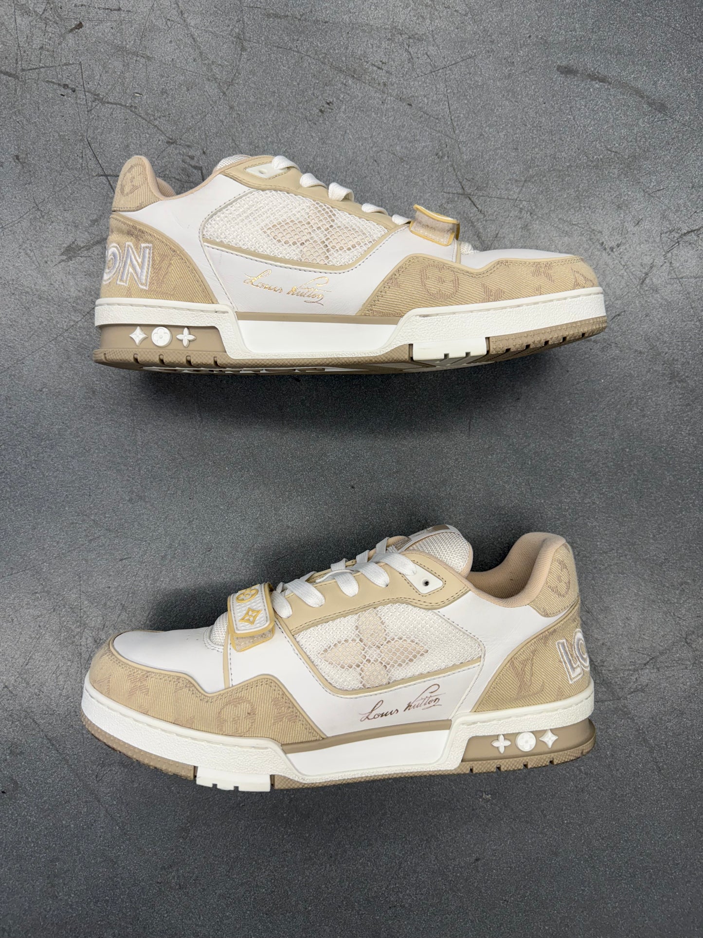 US 9.5 LV 8 LOUIS VUITTON LV TRAINER LOW 'VELCRO STRAP' BEIGE MONOGRAM