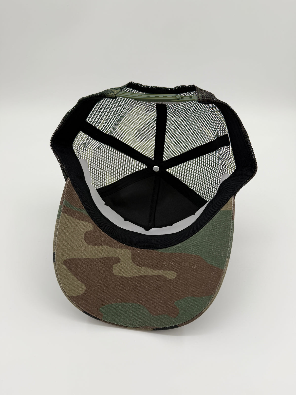 SS26 SUPREME WESTERN EMBROIDERED MESH BACK HAT - WOODLAND CAMO
