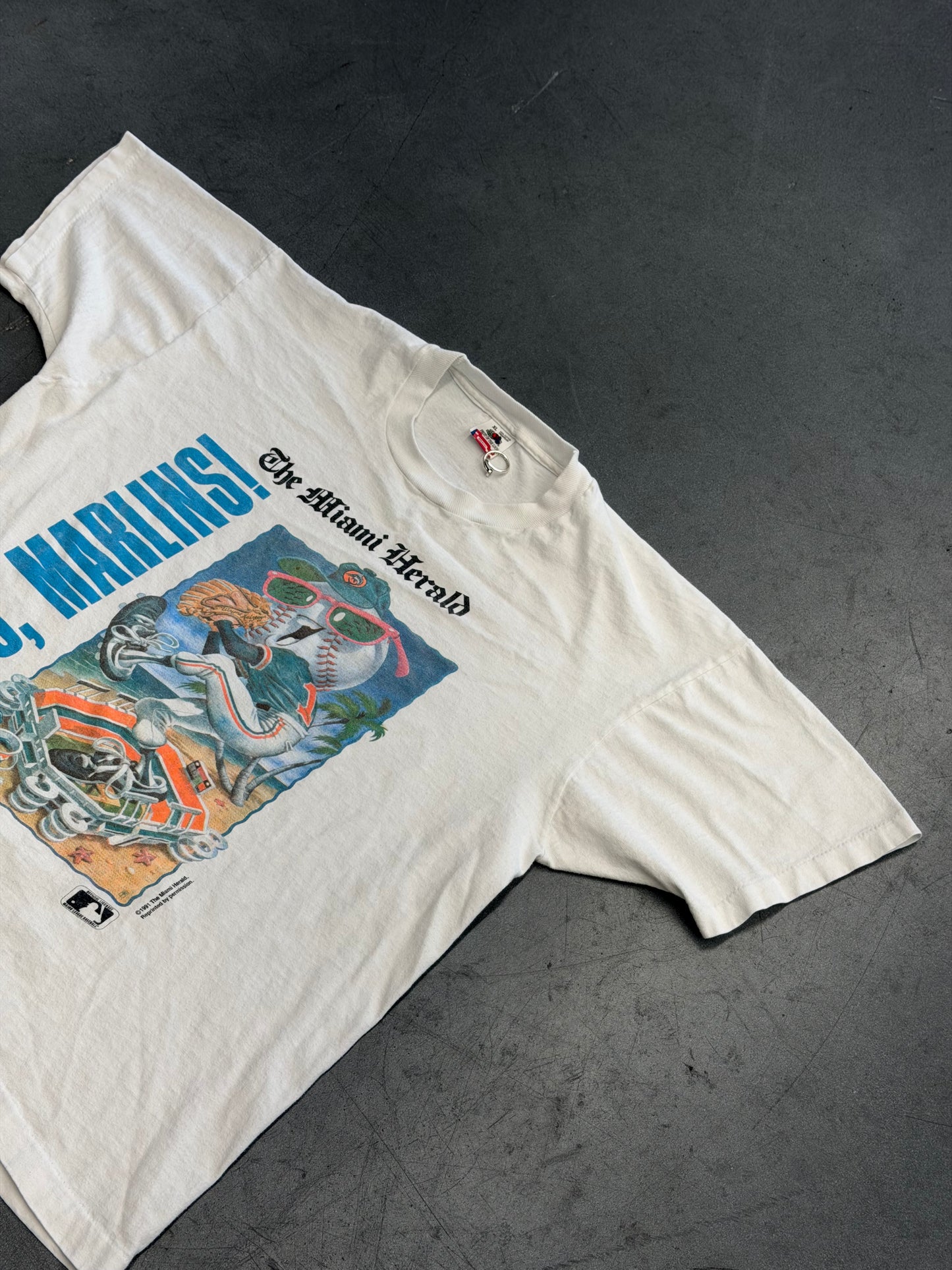 1991 HELLO, MARLINS! THE MIAMI HERALD TEE (FOTL TAG)