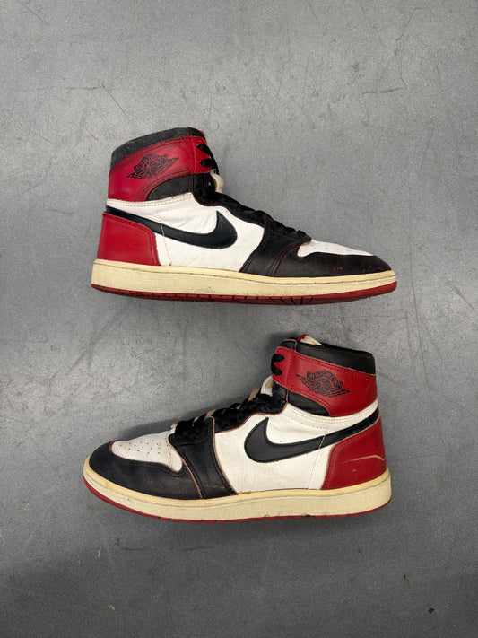 1985 AIR JORDAN 1 HIGH - PAINTED CHICAGO BLACK TOE (E)