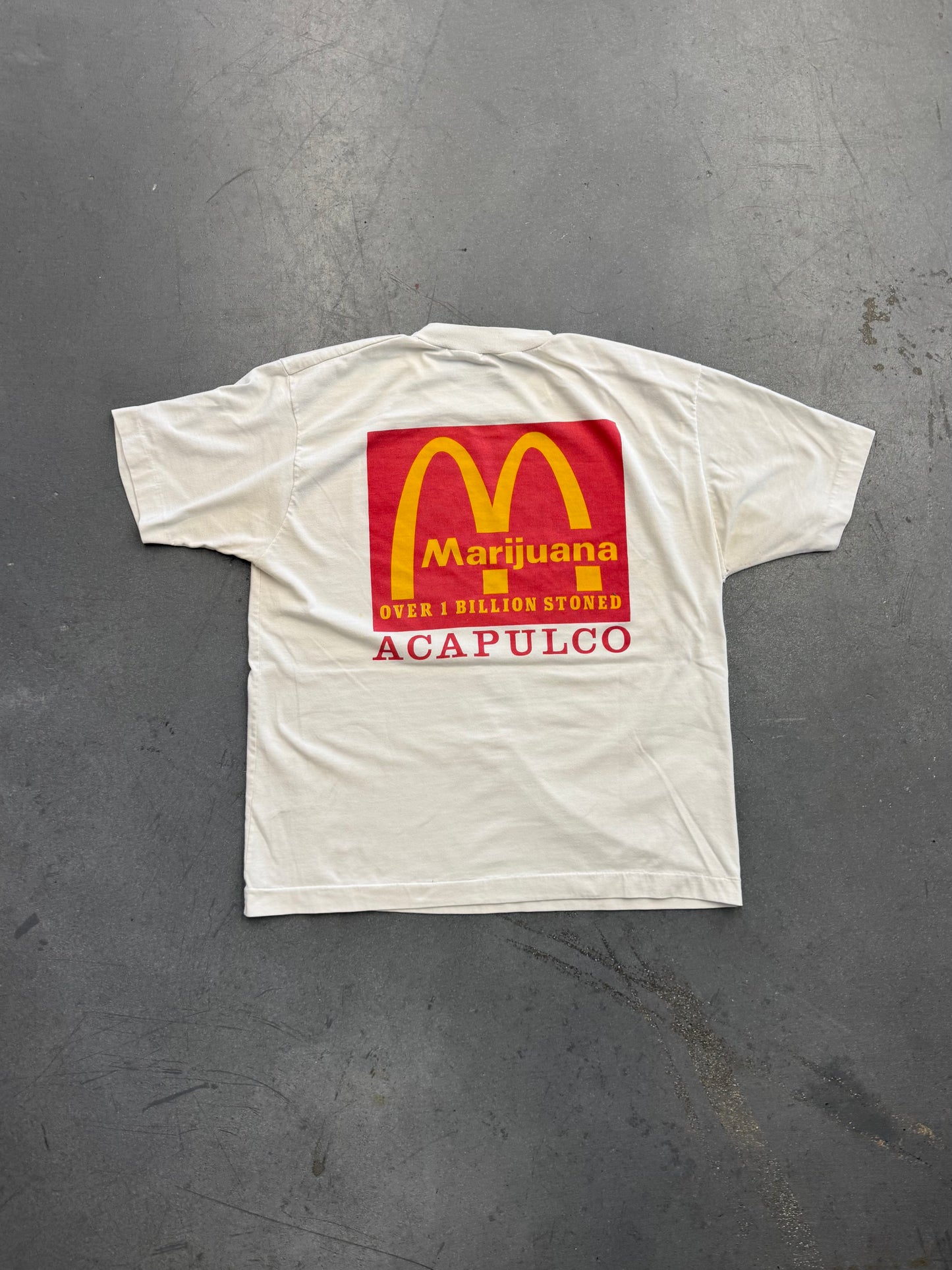 80S BOOTLEG MCDONALDS "MARIJUANA OVER 1 BILLION STONED" ACAPULCO TEE (M TAG)