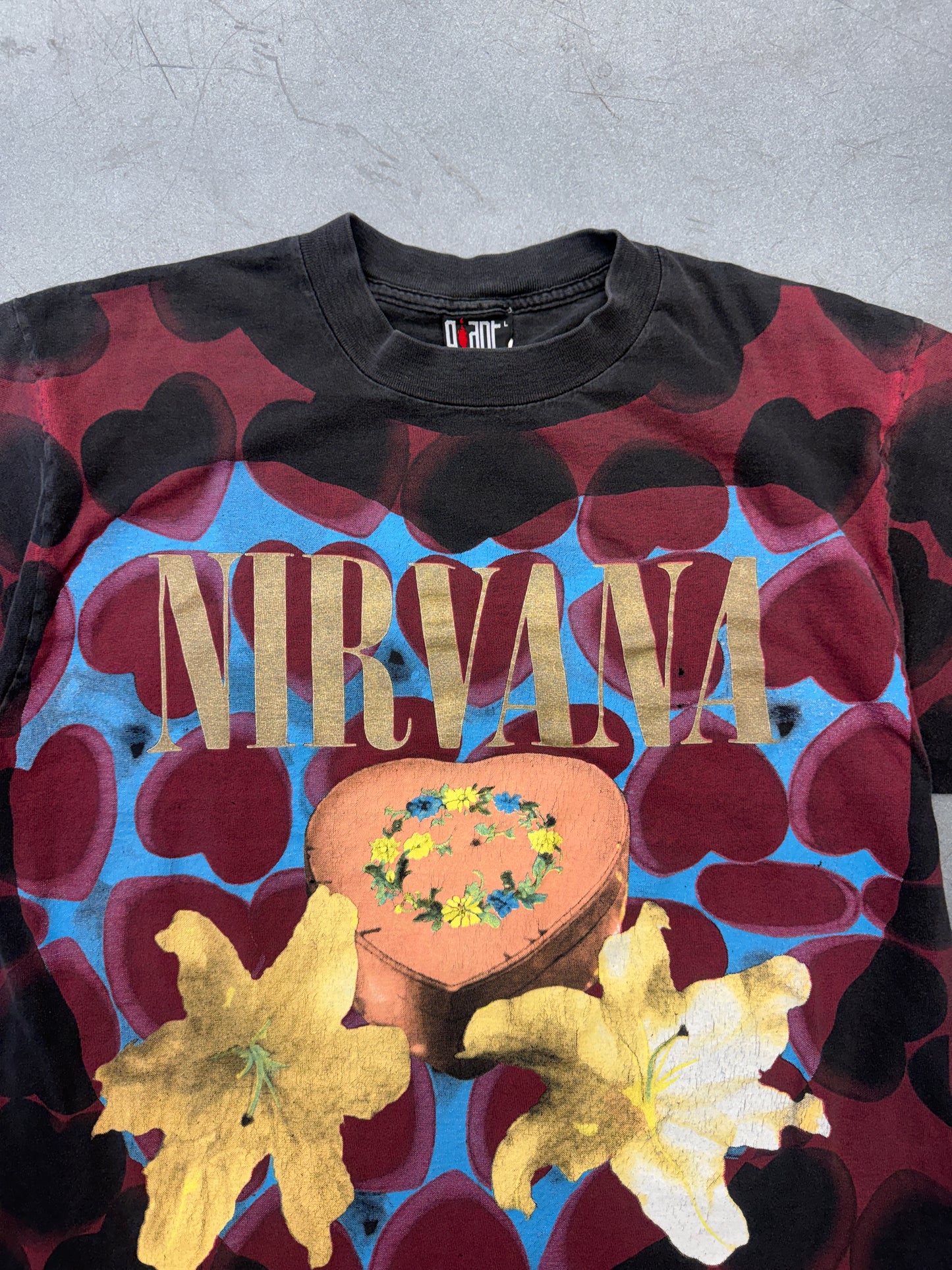 1993 NIRVANA HEART SHAPED BOX AOP FADED TEE (GIANT BY TULTEX TAG)