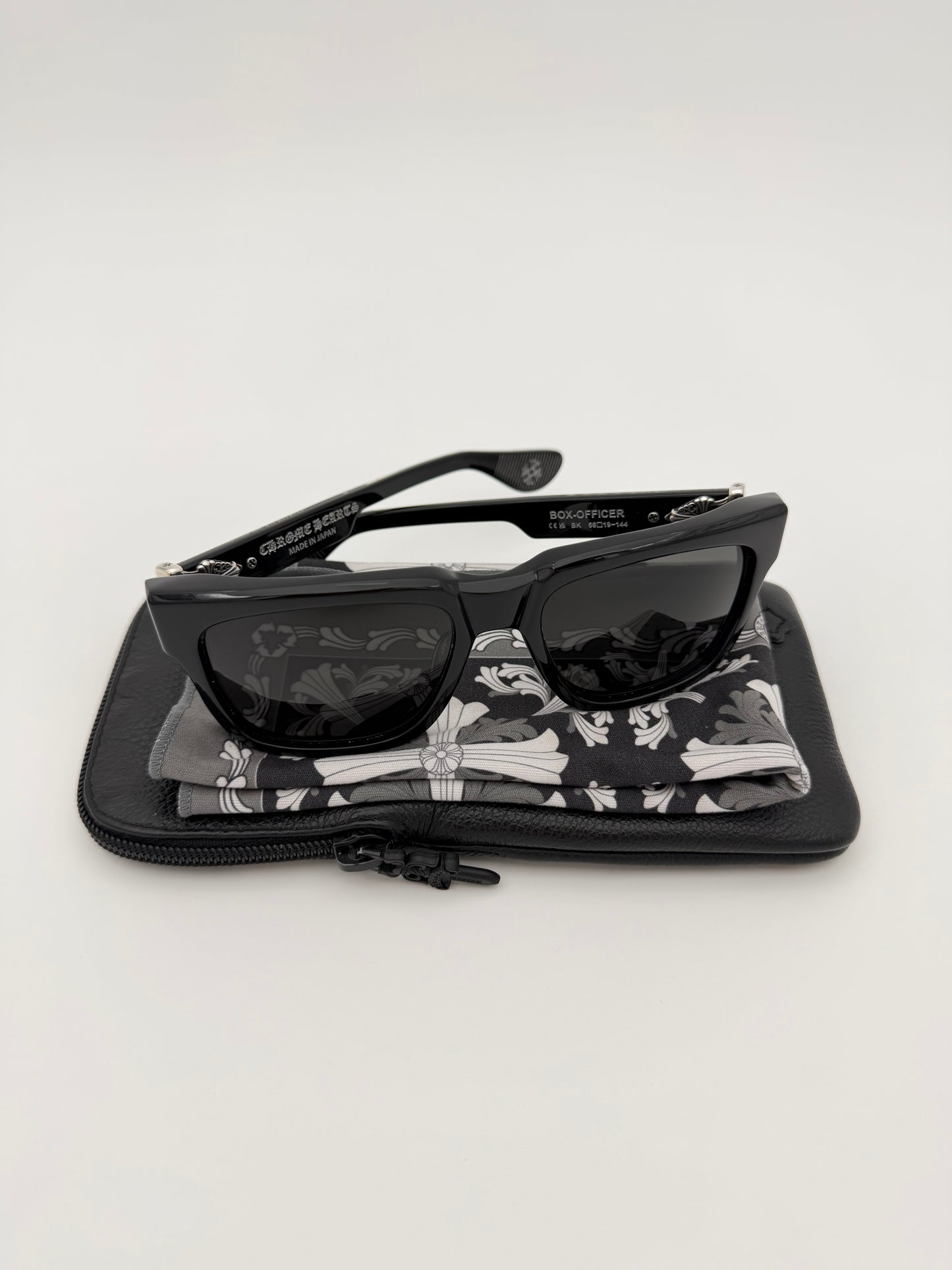 CHROME HEARTS BOX OFFICER SUNGLASSES - BLACK (WITH CASE)