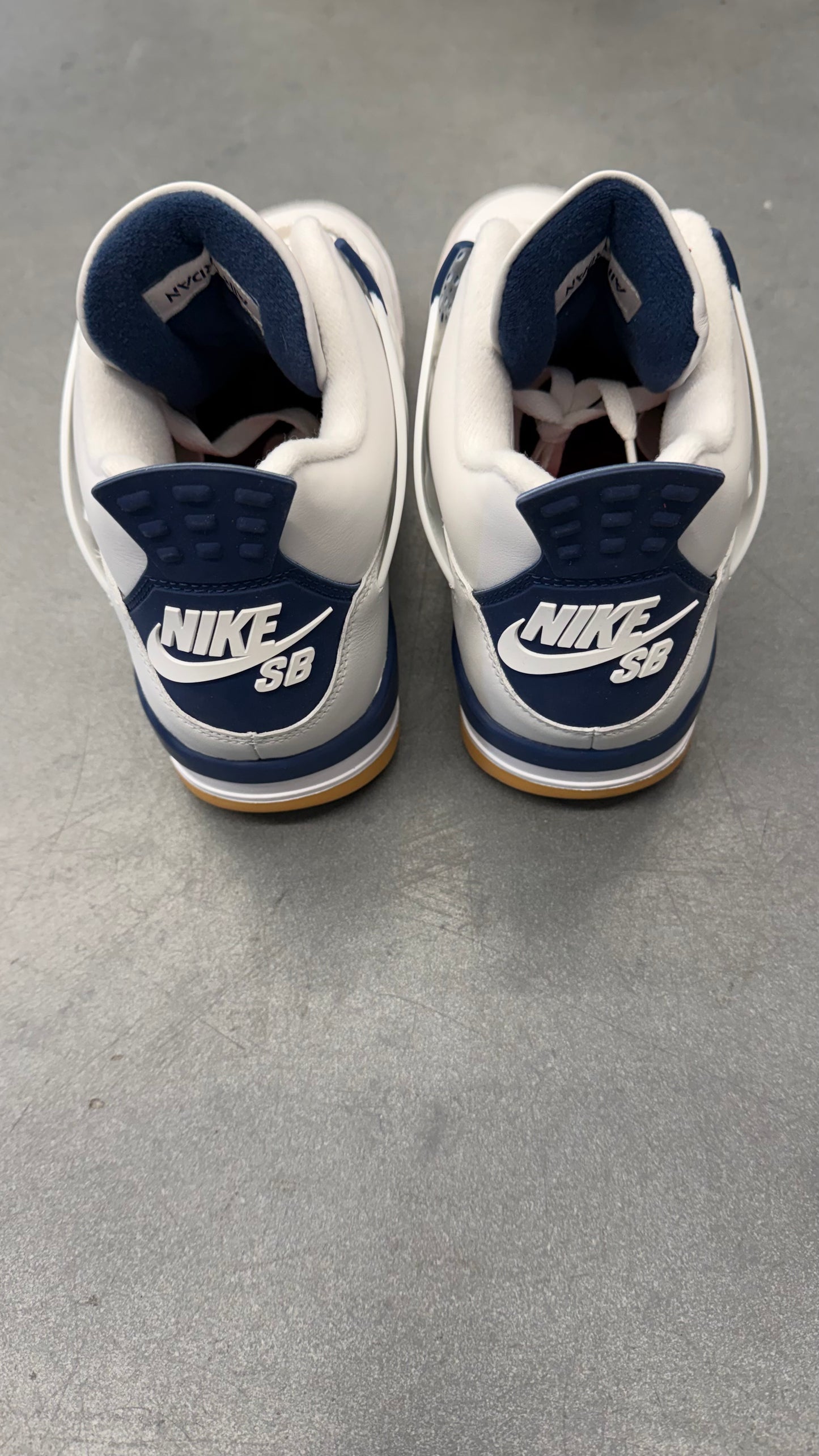2025 JORDAN 4 RETRO SB NAVY