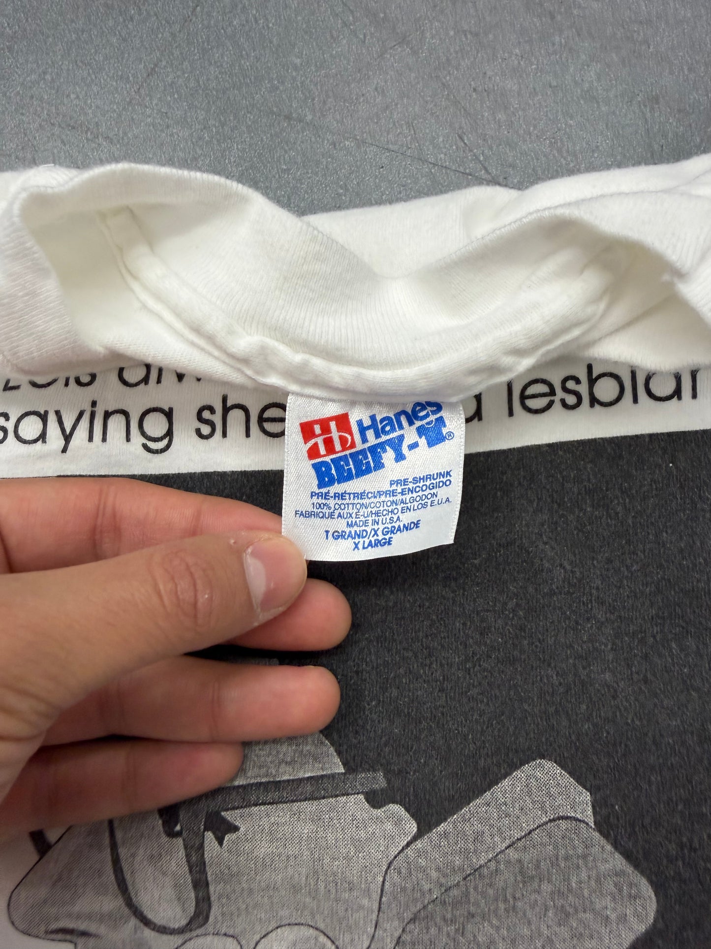 1993 "LOIS ALWAYS HAD TROUBLE SAYING SHE WAS A LESBIAN..." TEE (HANES TAG)