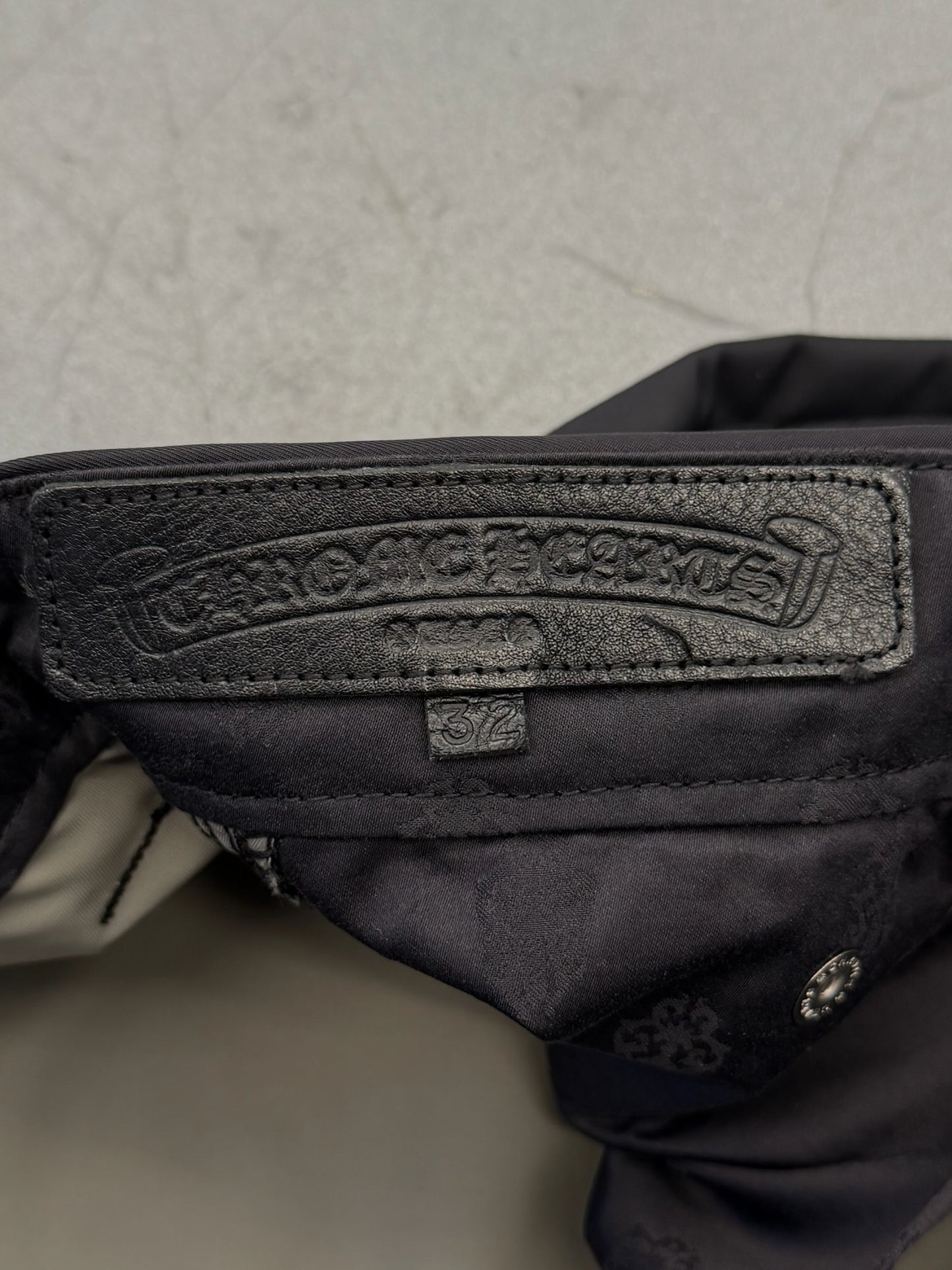 CHROME HEARTS NYLON LEATHER DOUBLE KNEE WIDE CARPENTER PANT - BLACK