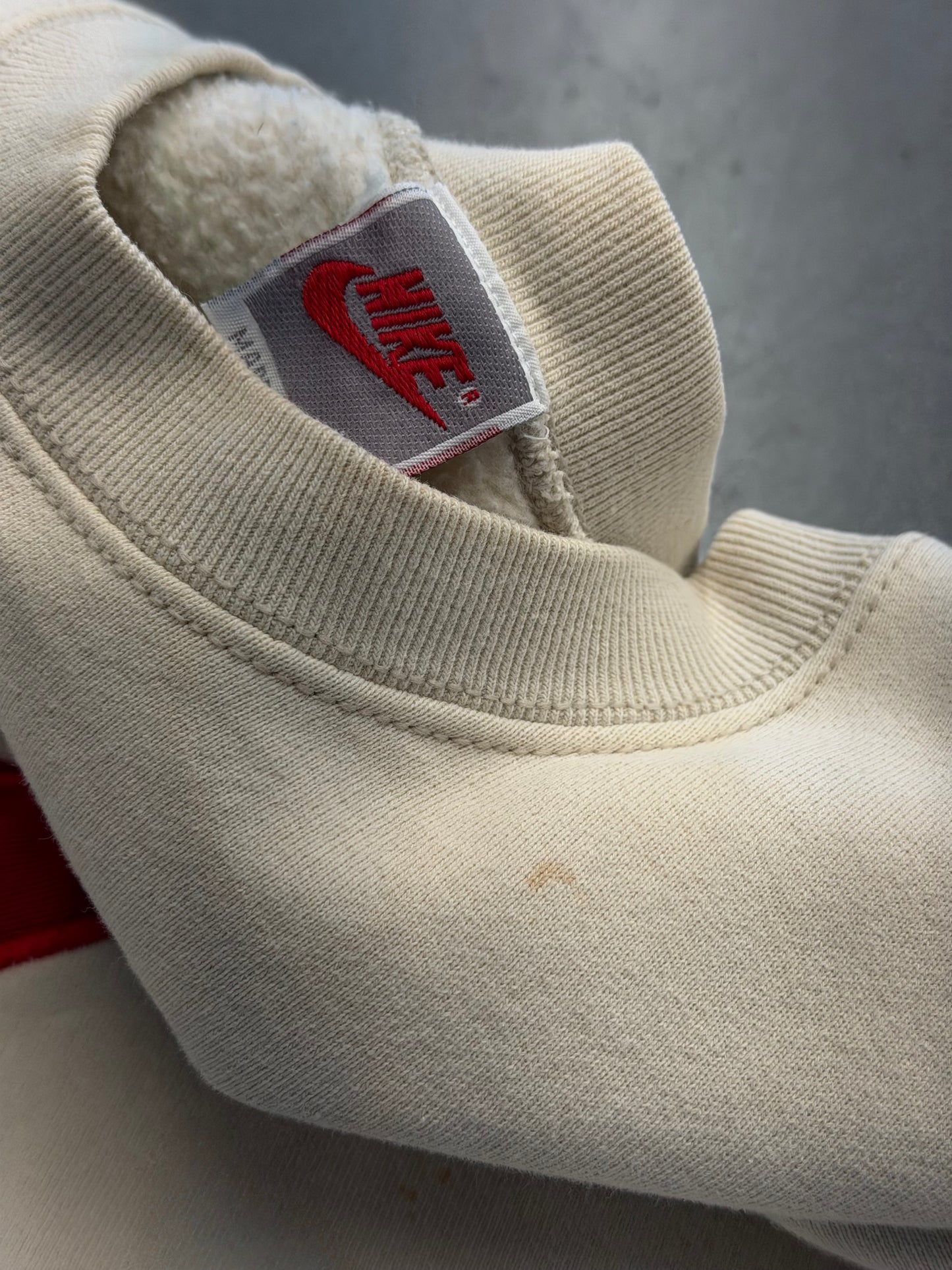 90'S NIKE BOOTLEG EMBROIDERED NYLON-PATCH CREWNECK (GRAY NIKE TAG WITH RED SWOOSH)