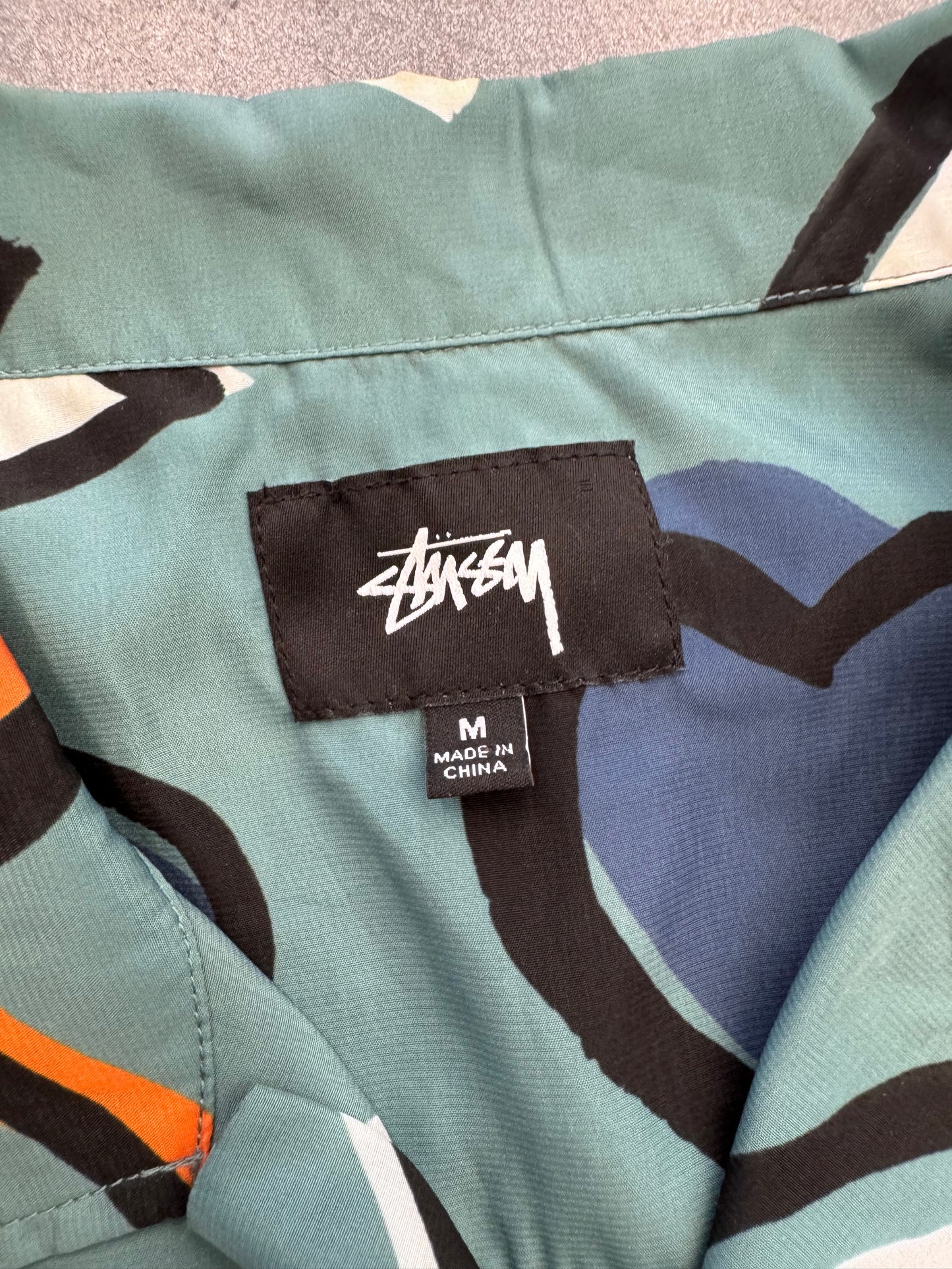 STUSSY JAPAN SILKY CARD SUITS BUTTON UP SHIRT - (M)