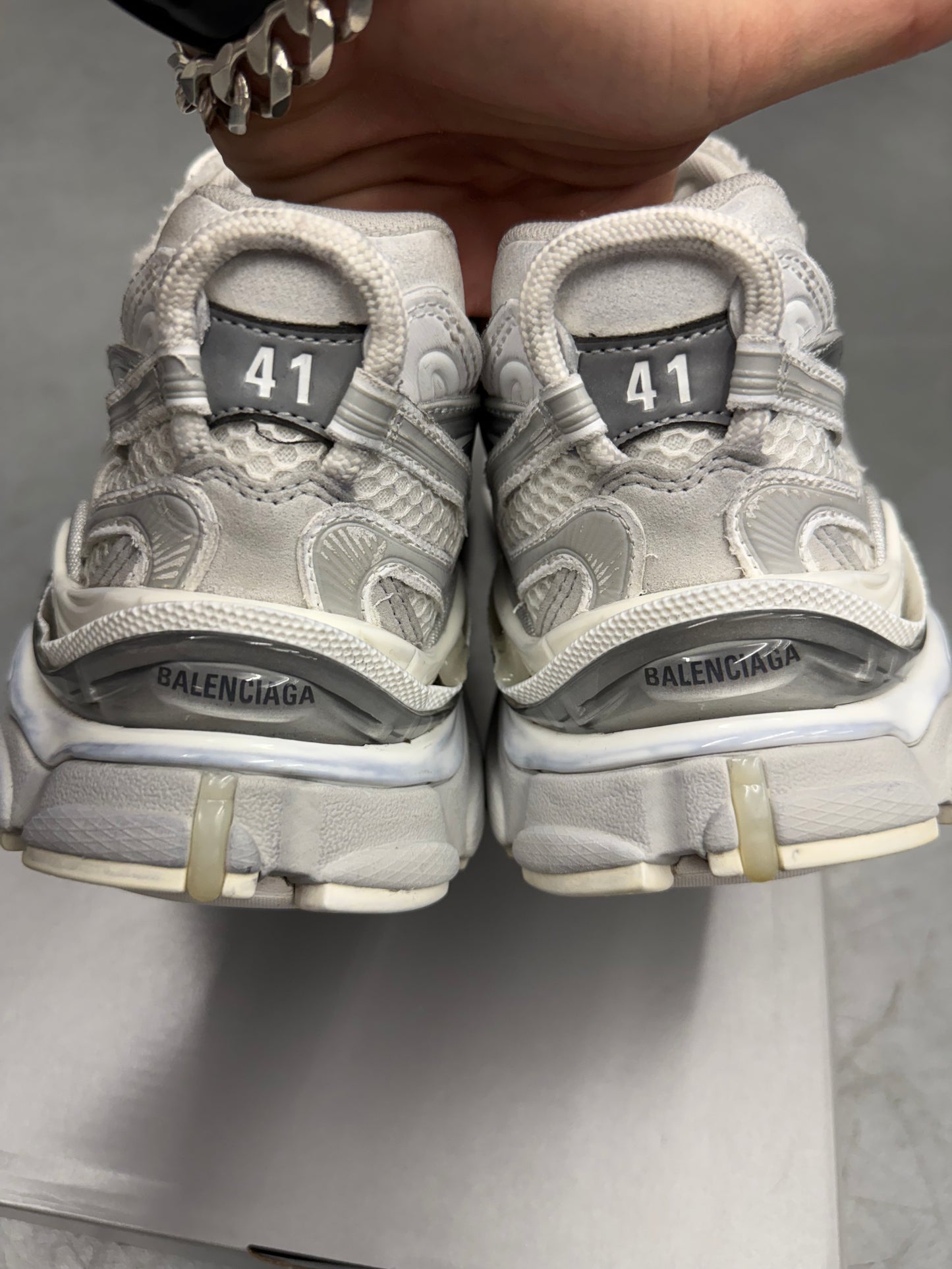 SIZE 41 BALENCIAGA RUNNER 2 WORN-OUT SNEAKERS