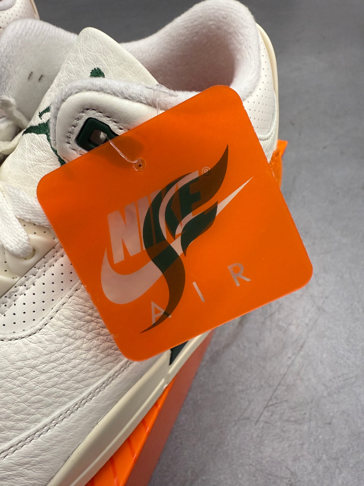 2025 SIZE 10 JORDAN 3 RETRO SP SOLEFLY MIAMI ART BASEL EXCLUSIVE (NEW WITH BOX)