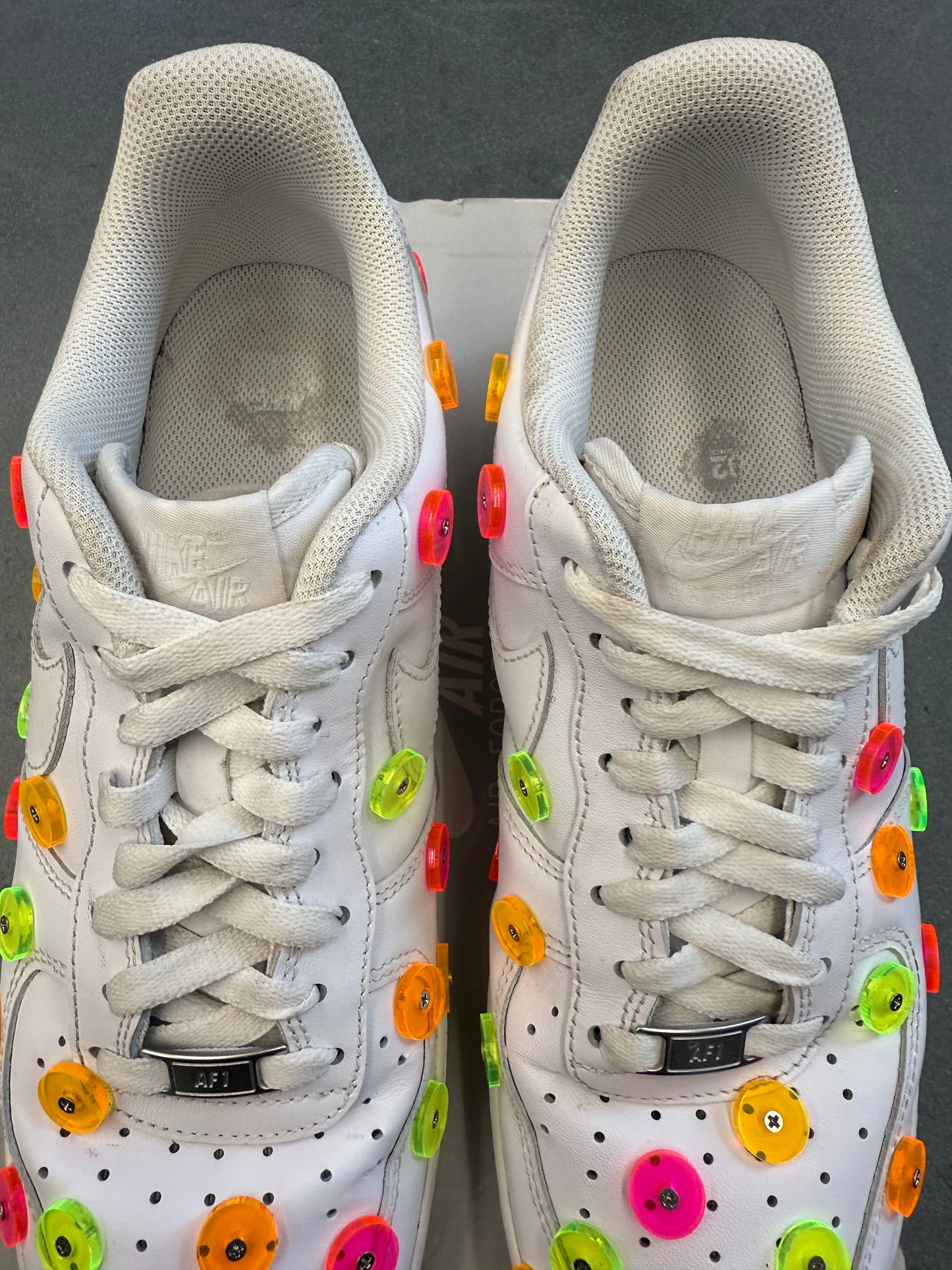 2019 SIZE 10 AIR FORCE 1 FLIGHT CLUB MIAMI OPENING CUSTOM TBD IN PROGRESS (PRE-OWNED WITH BOX)