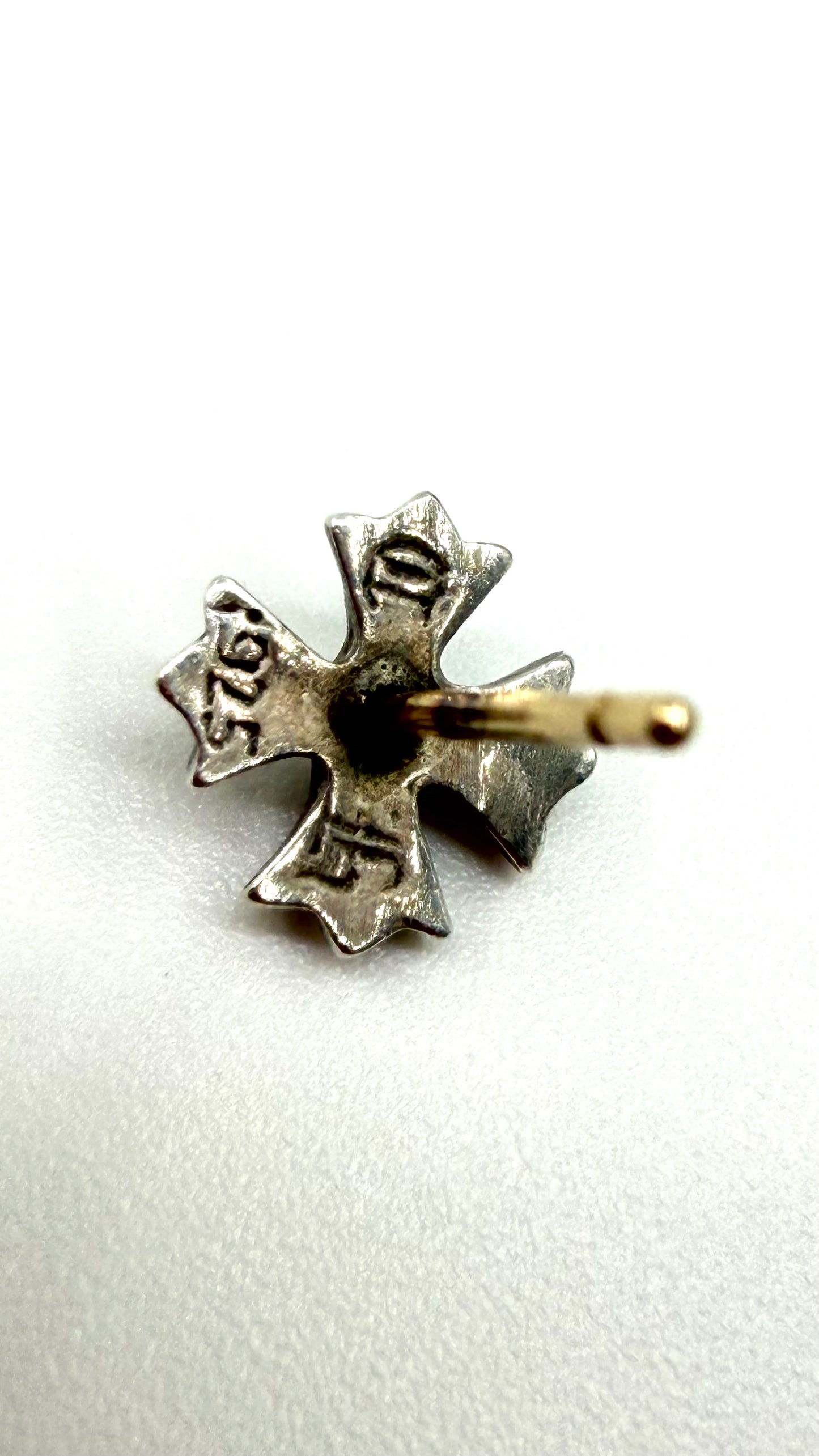 CHROME HEARTS PLUS STUD SILVER EARRING