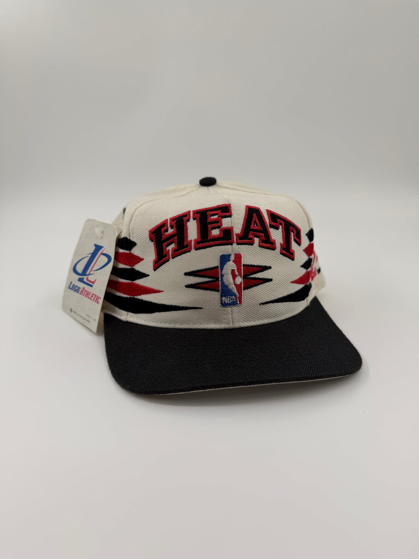 90S MIAMI HEAT NBA DIAMOND LOGO ATHLETIC SNAPBACK HAT