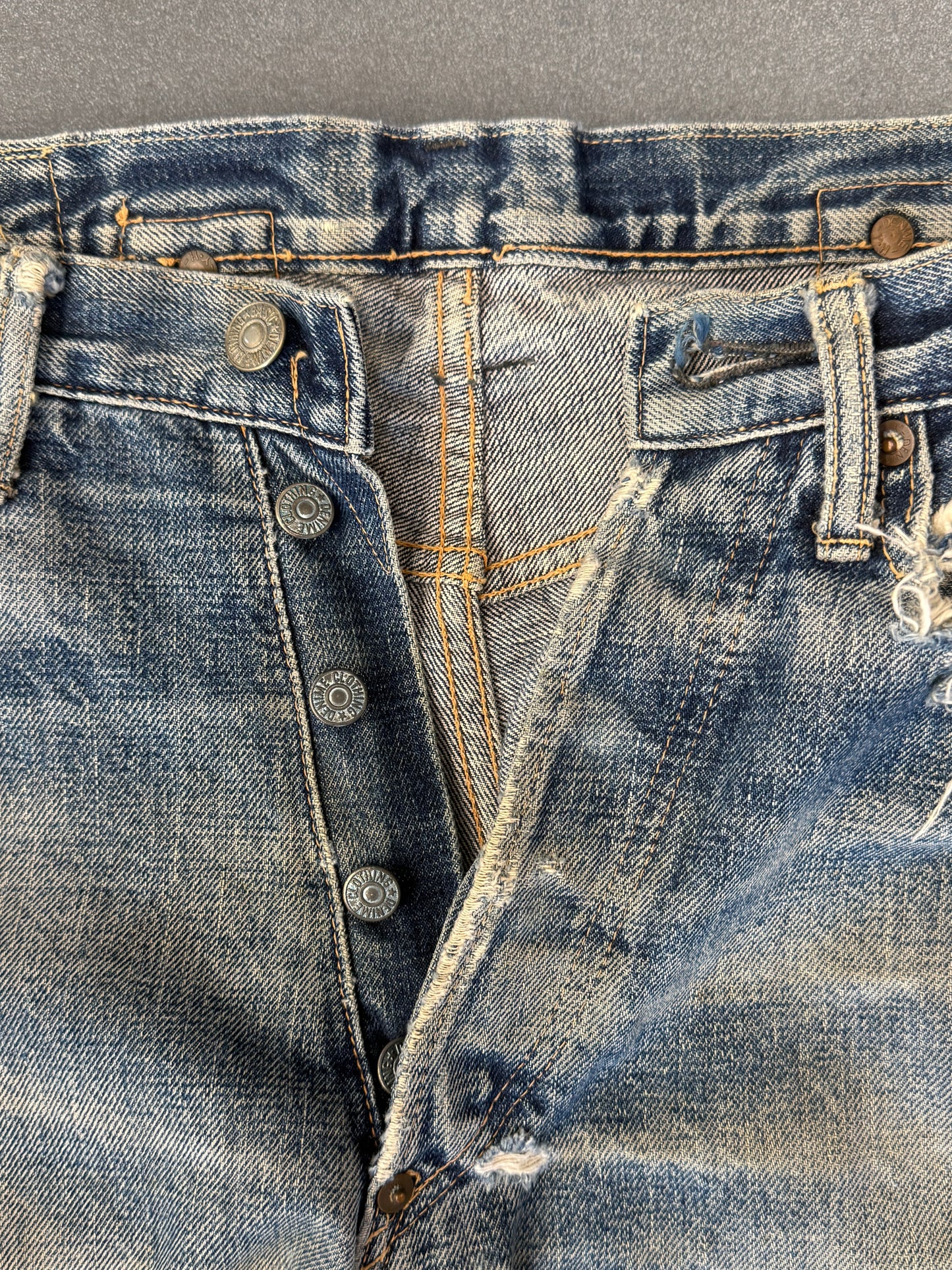 VINTAGE DENIME SELVEDGE DESTROYED STITCHED JEANS
