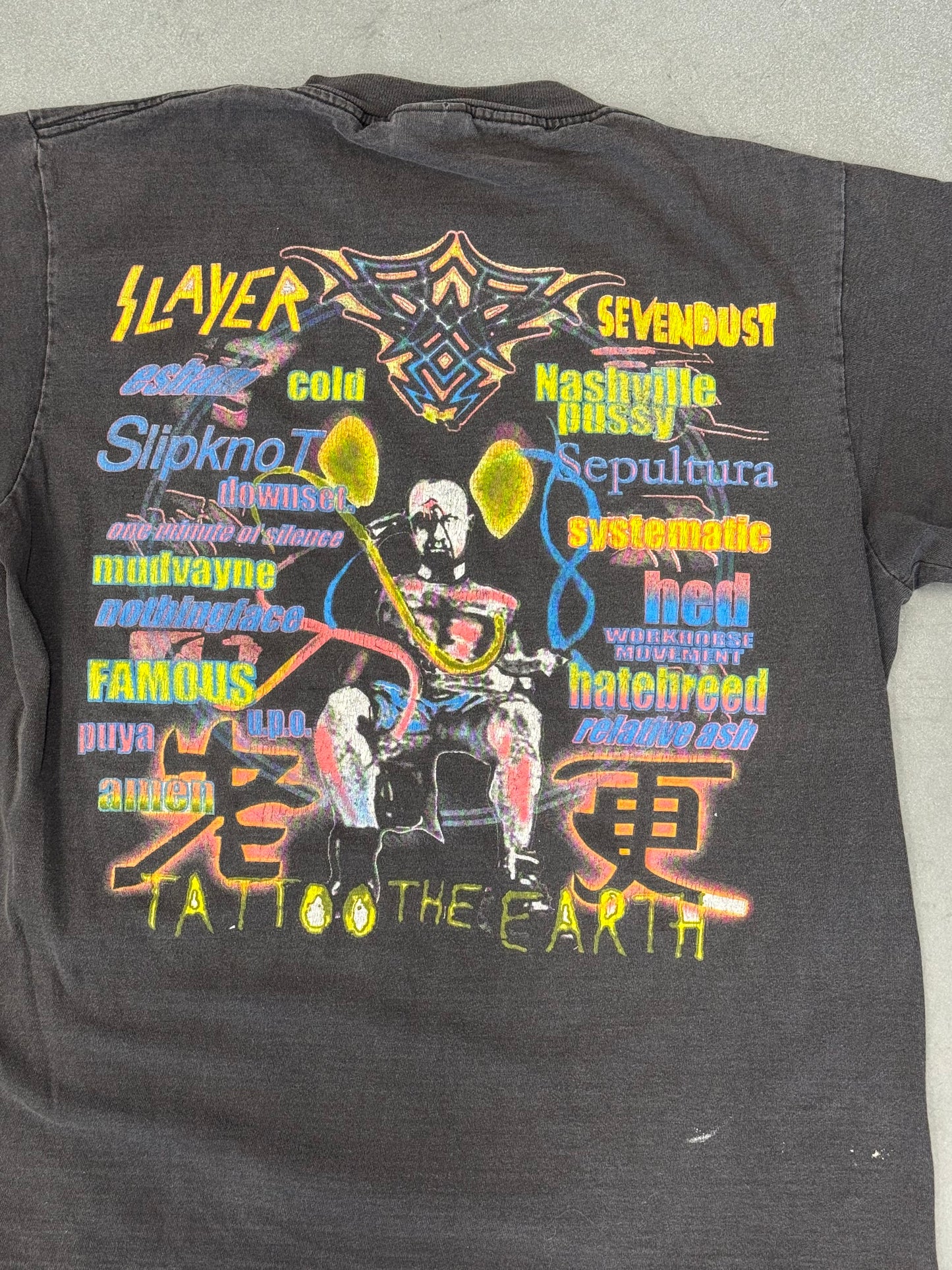 2000 METALLICA TATTOOS THE EARTH BOOTLEG TEE (CHANGES TAG)