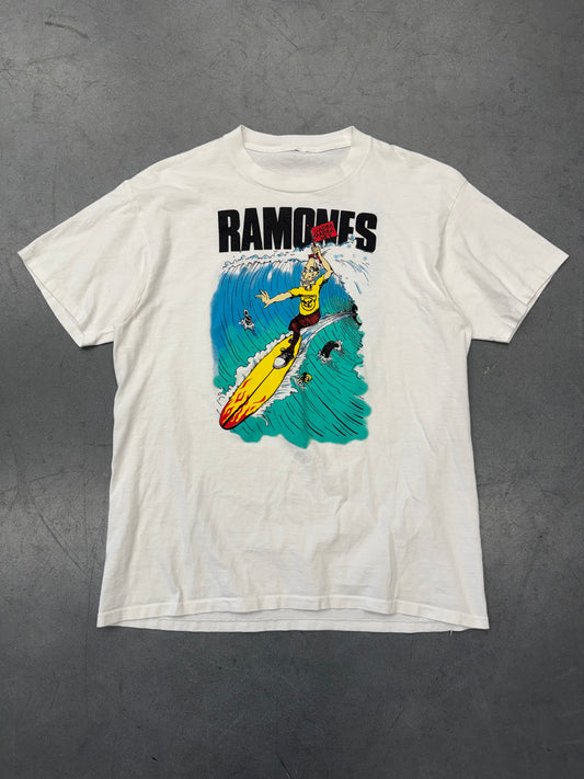 90'S RAMONES HEY HO LETS GO TEE (PULLED TAG)