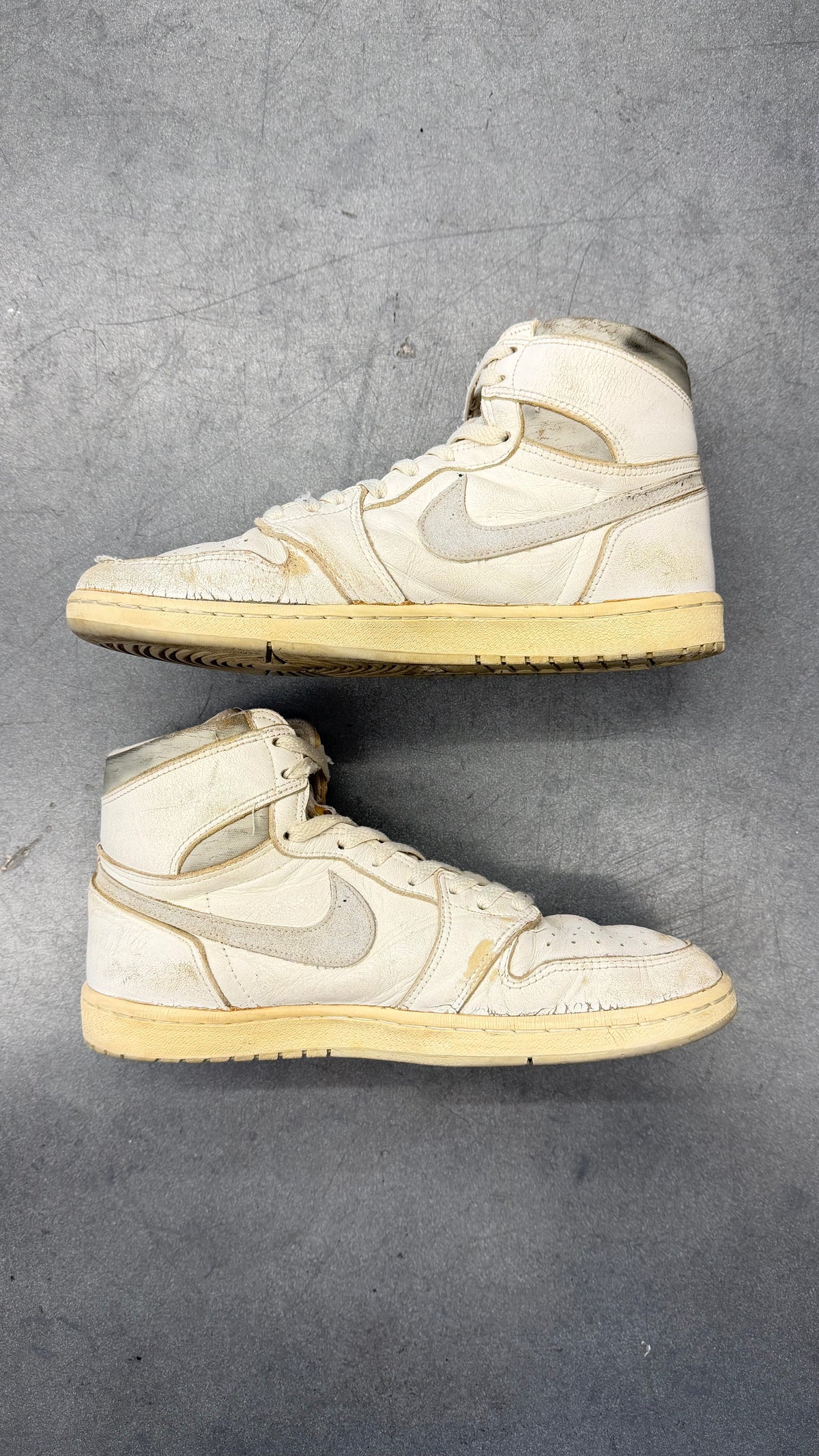 1985 AIR JORDAN 1 HIGH - NEUTRAL GREY (E)