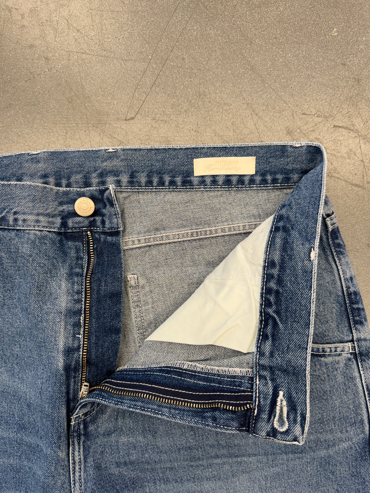 MFPEN REGULAR STRAIGHT JEANS - WASHED BLUE (XL) (NWT)