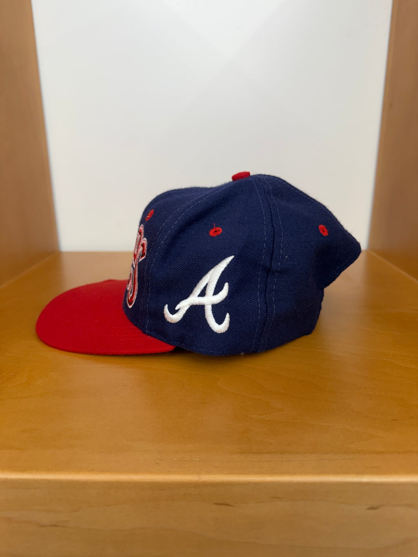 90S ATLANTA BRAVES GRAFFITI EMBROIDERED WRAP AROUND MLB SNAPBACK HAT (GENUINE MERCHANDISE TAG)