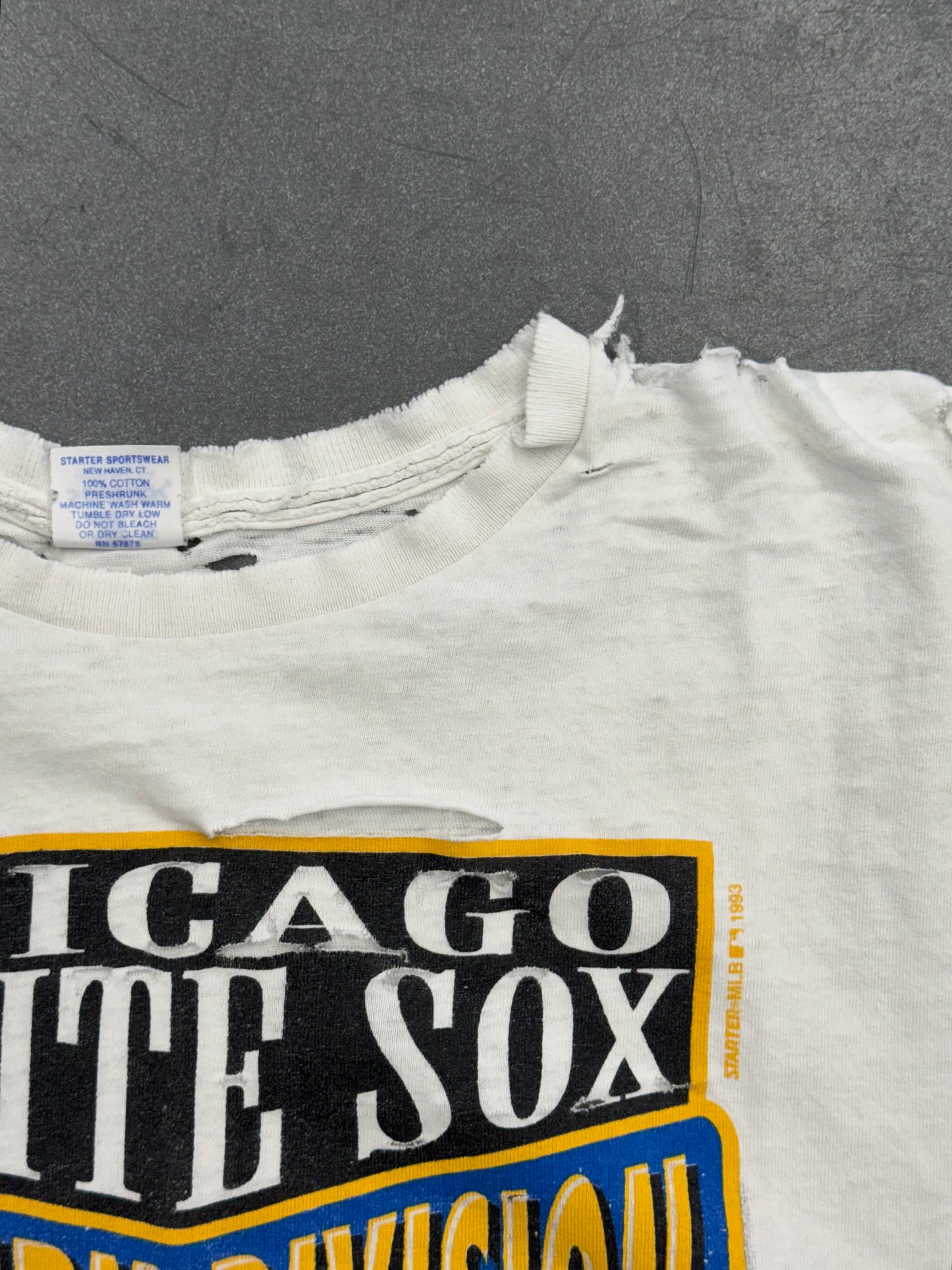 1993 CHICAGO WHITE SOX WESTERN DIVISION CHAMPIONS DISTRESSED TEE (STARTER TAG)