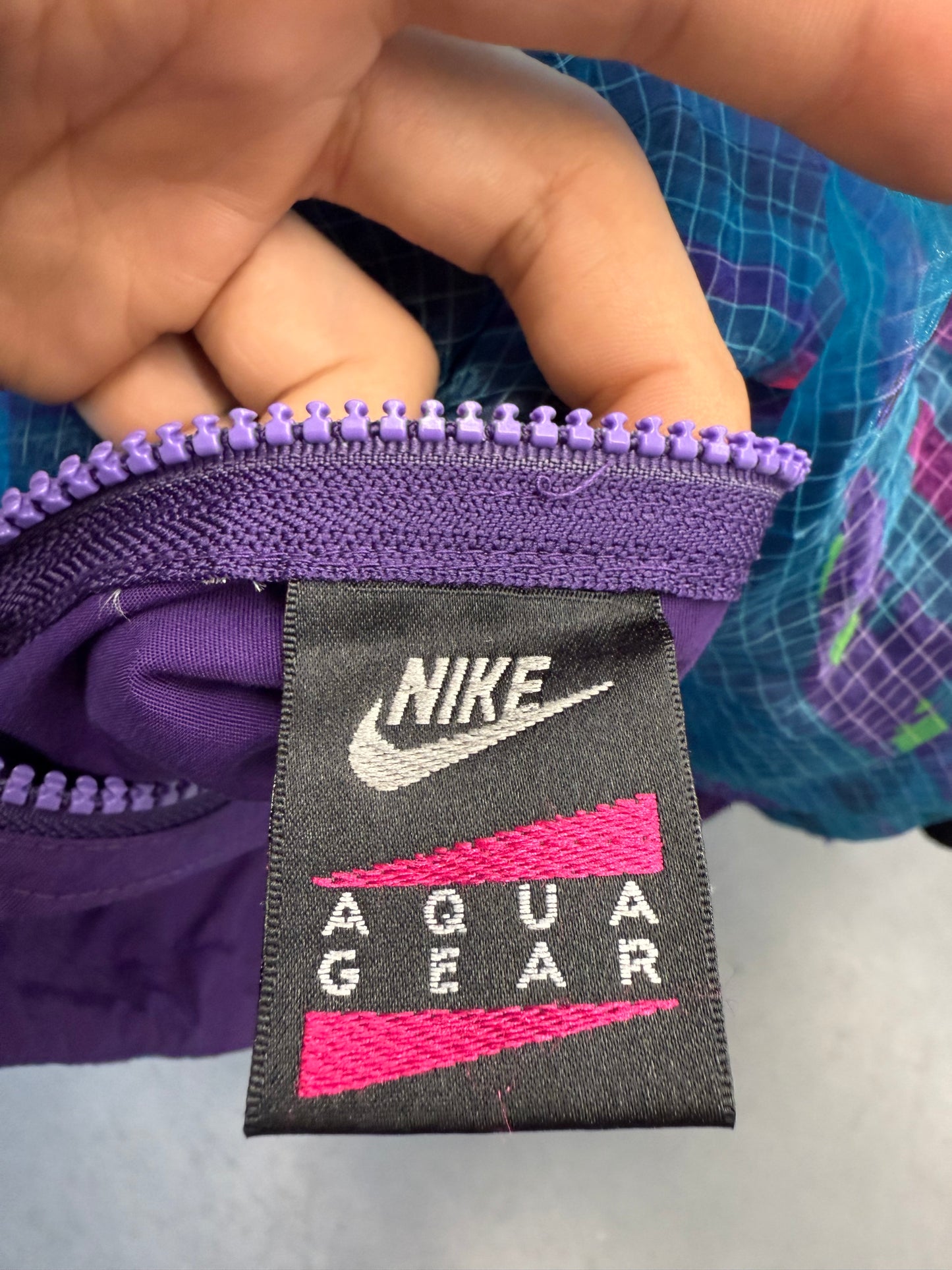 ‘90s NIKE REVERSIBLE AQUA GEAR MULTI GEAR QUARTER ZIP COLOFUL WINDBREAKER