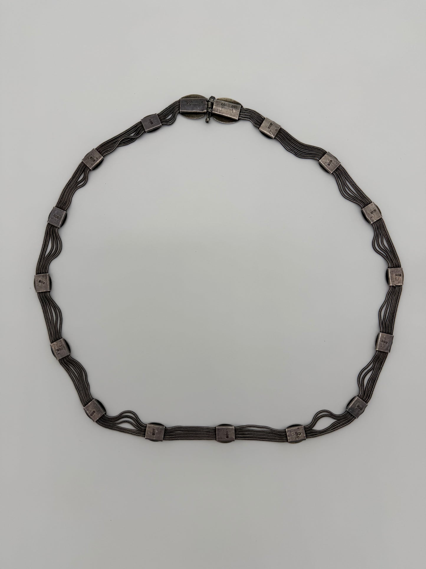 1900'S 5 STRAND ETRUSCAN STYLE SILVER NECKLACE (96.9 GRAMS)