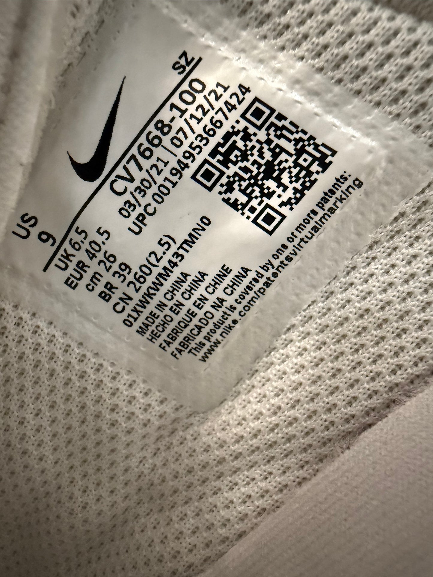 SIZE 9W NIKE AIR FORCE 1 LOW SWARVOSKI RETROFLECTIVE CRYSTAL WHITE (2021) (NEW WITH DEFECTS) (CC)