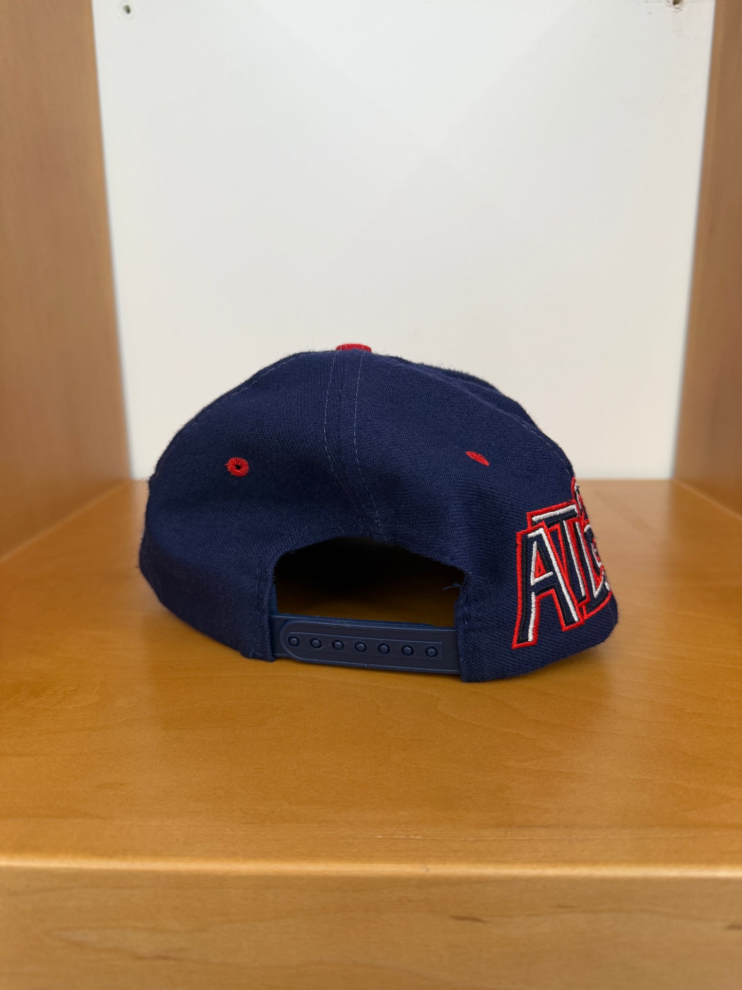 90S ATLANTA BRAVES GRAFFITI EMBROIDERED WRAP AROUND MLB SNAPBACK HAT (GENUINE MERCHANDISE TAG)