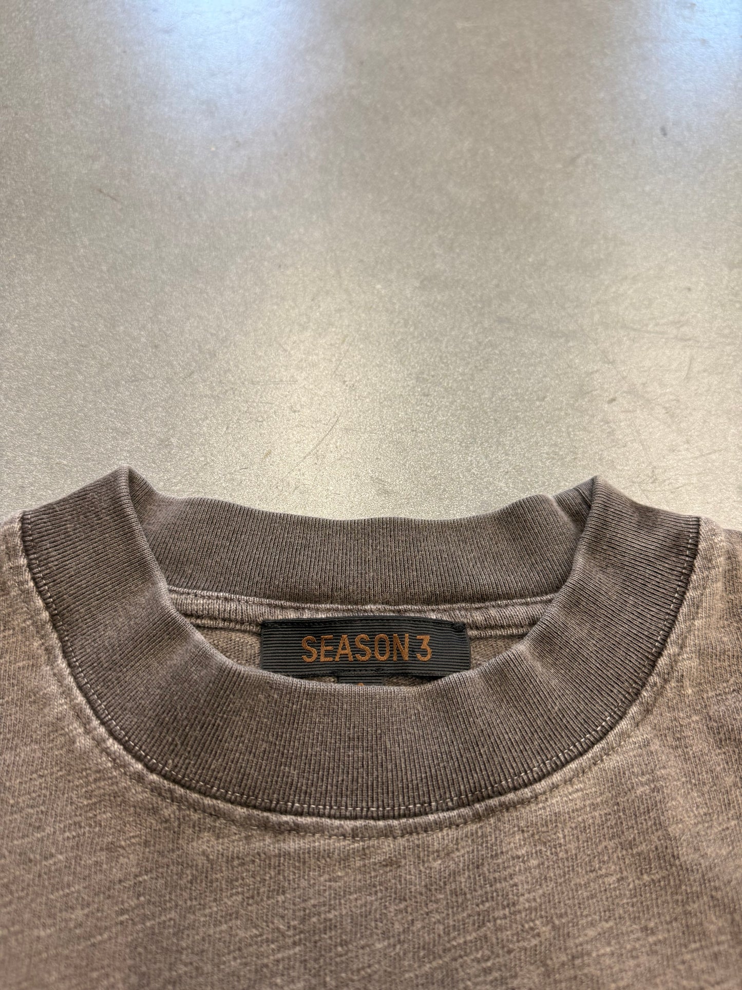 YEEZY SEASON 3 CROPPED COLLEGE SLUB KNIT TEE - ONYX SHADE (S)