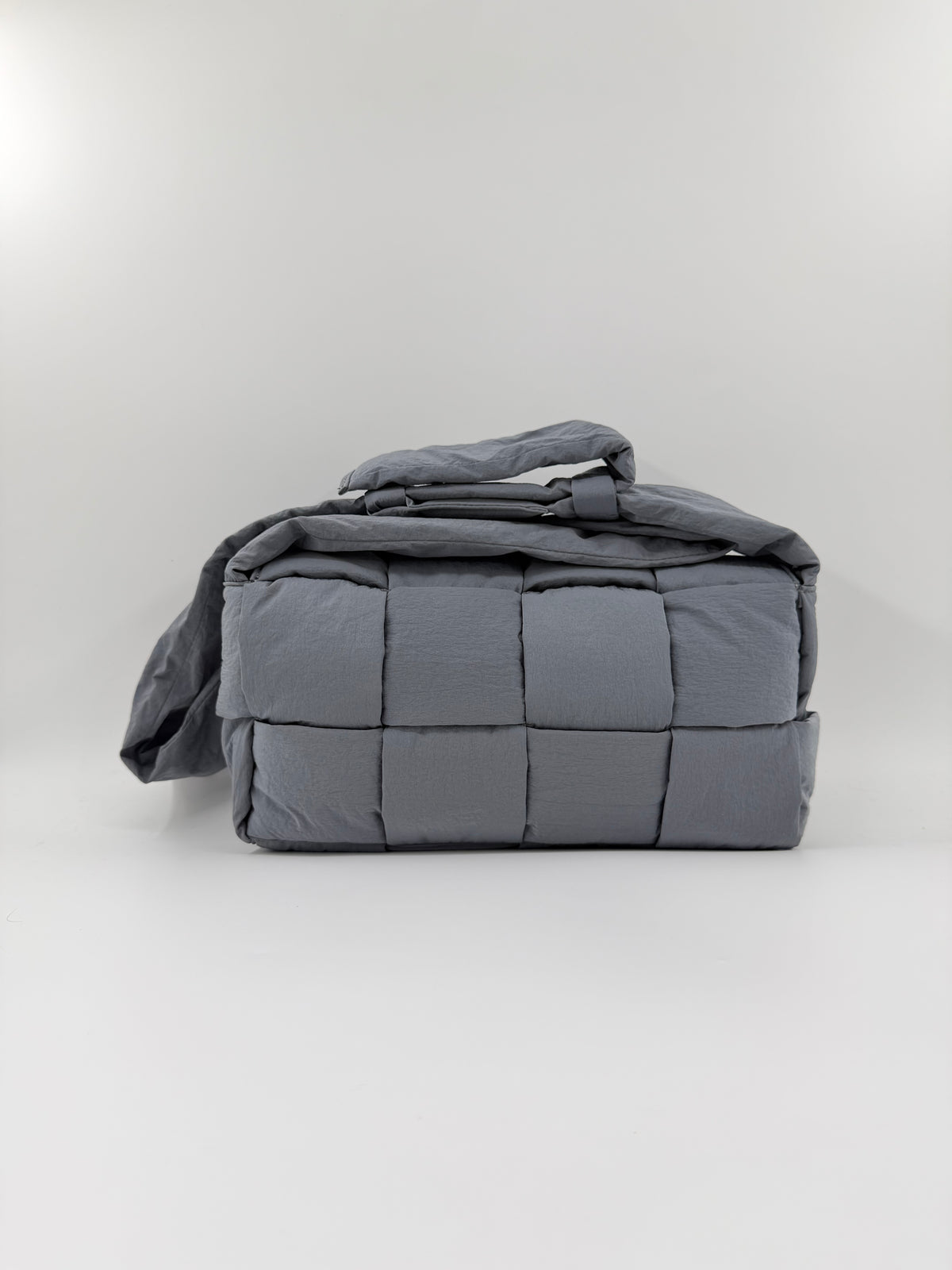BOTTEGA VENETA PADDED CASSETTE SHOULDER BAG
