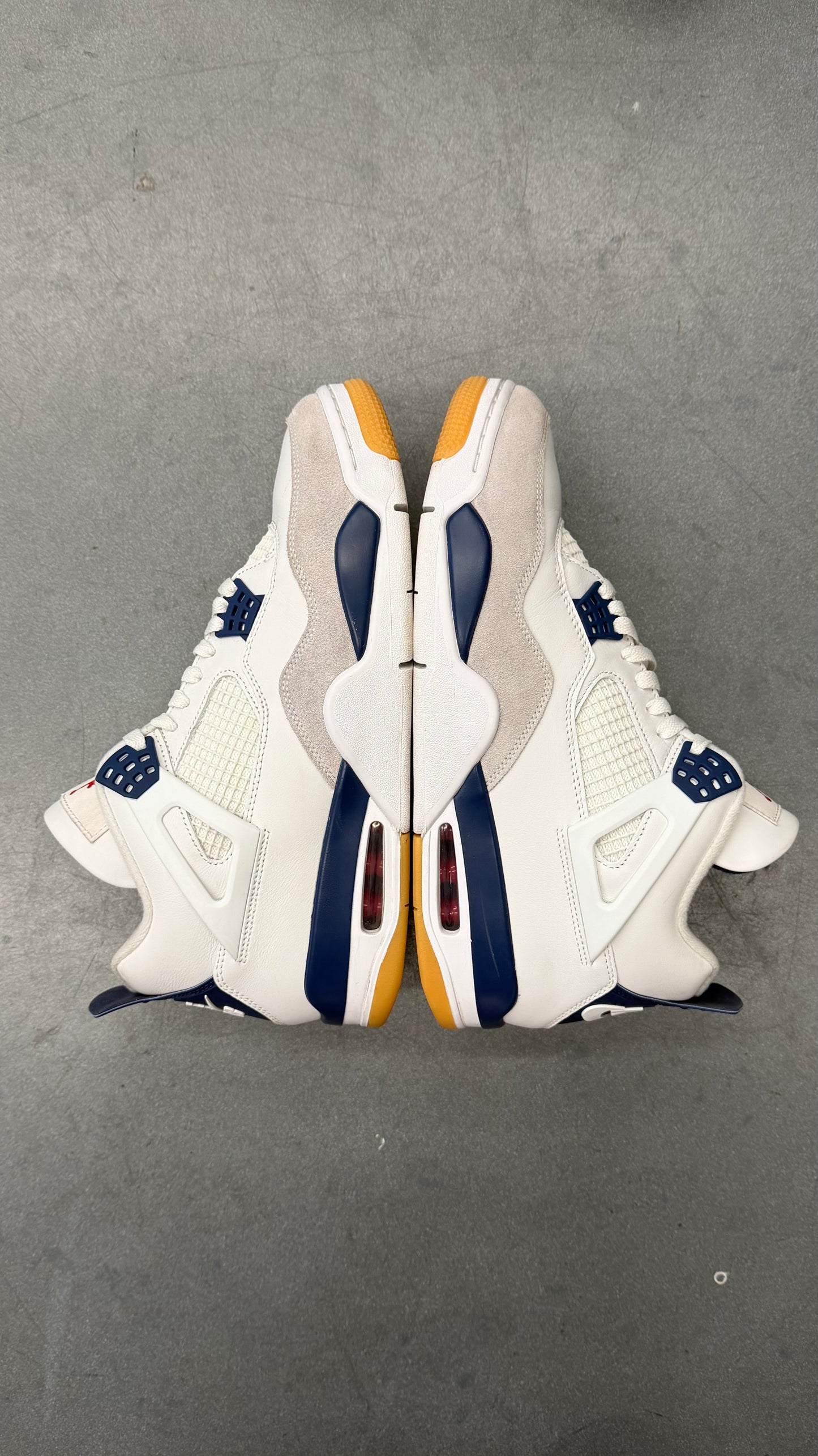 2025 JORDAN 4 RETRO SB - NAVY
