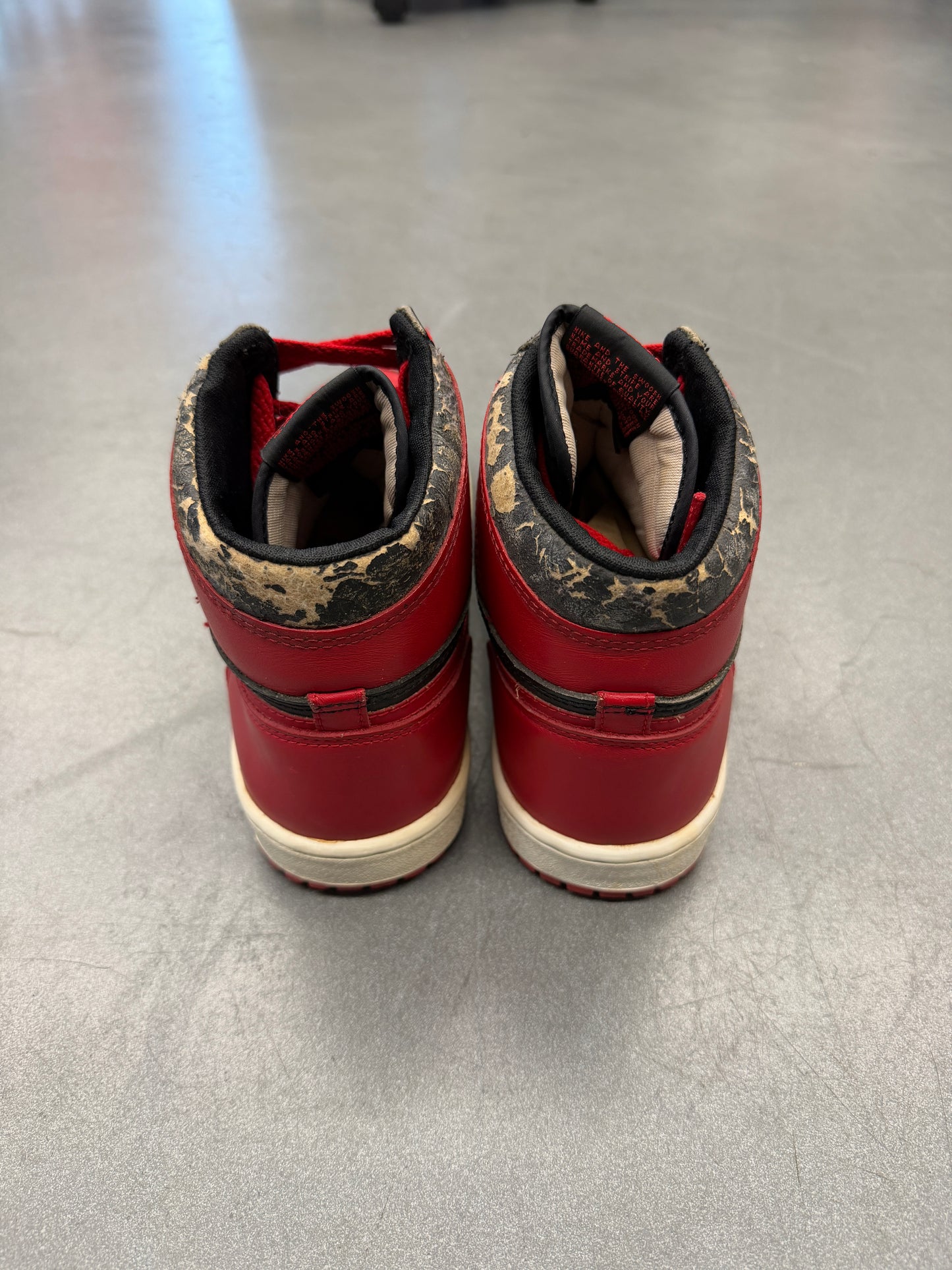 1985 AIR JORDAN 1 HIGH BRED