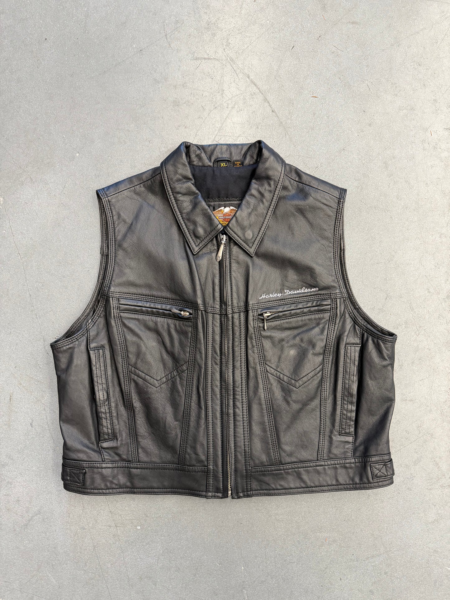 VINTAGE WOMEN'S HARLEY-DAVIDSON COLLARED LEATHER VEST