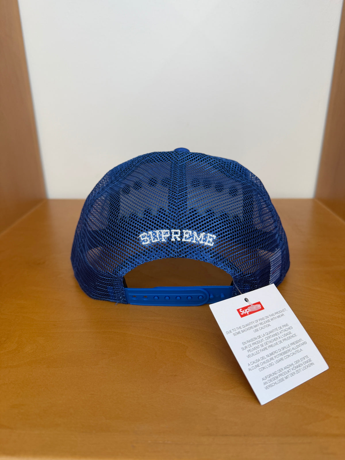 SS26 SUPREME PINS MESH BACK 5-PANEL SNAPBACK HAT - BLUE
