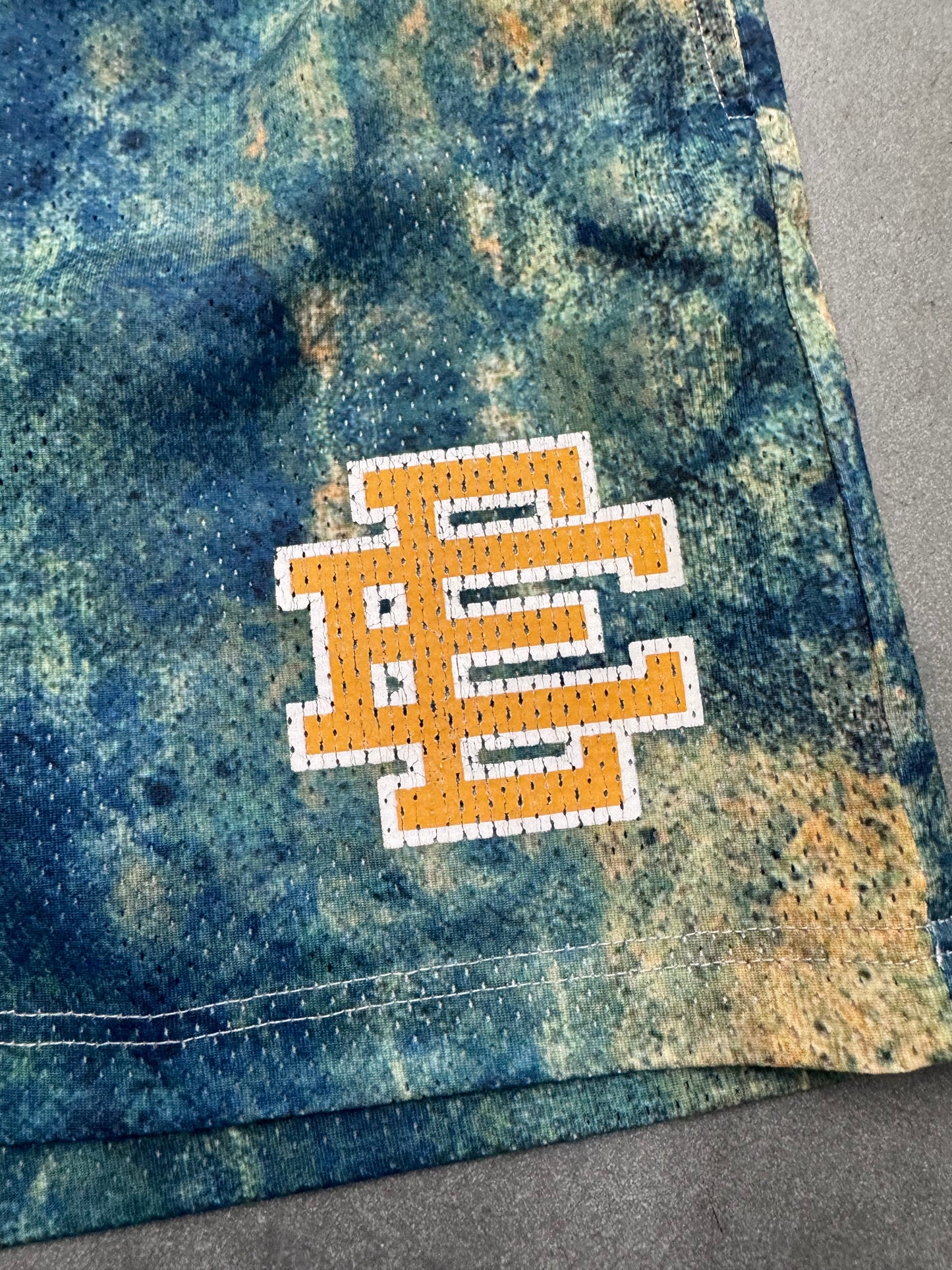 SS20 ERIC EMANUEL EE BASIC RUG SHORT GREEN/BLUE