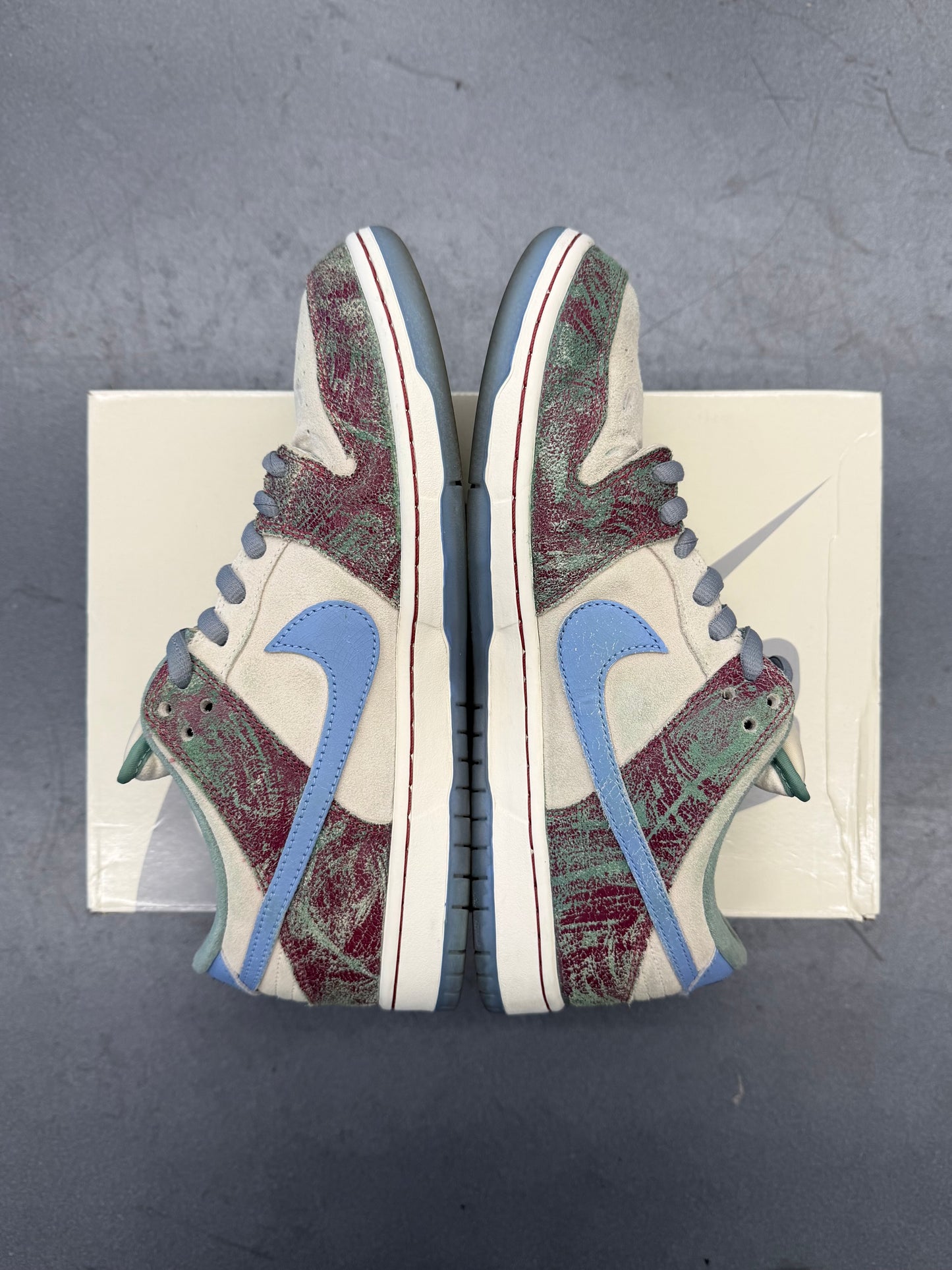 2023 SIZE 11 NIKE SB DUNK LOW SB CRENSHAW SKATE SHOP (PRE-OWNED WITH BOX)