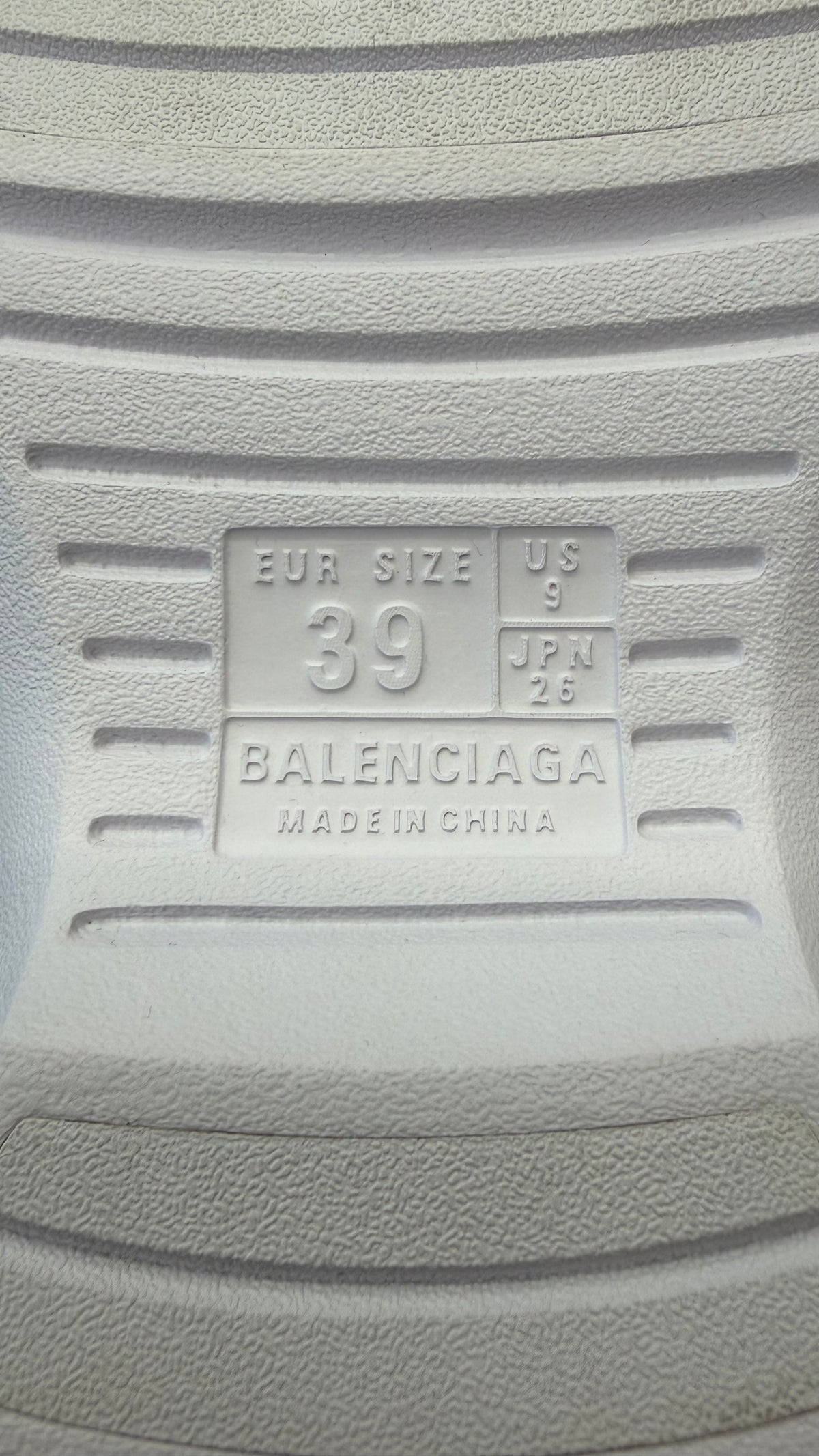 SIZE 39 BALENCIAGA MOLD SLIDE SANDALS WHITE/LIGHT PURPLE (NEW WITH BOX)