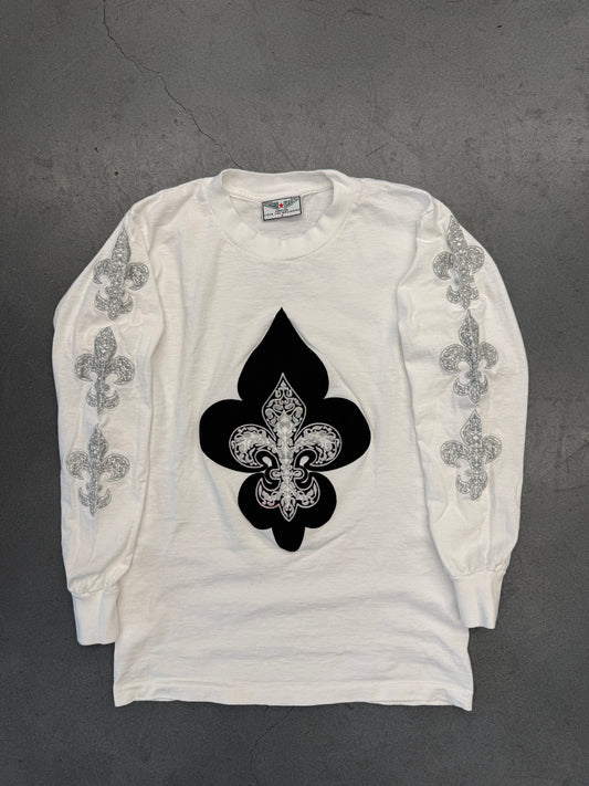 90S VINTAGE HARD TAIL CHROME FLEUR DE LIS STYLE LONG SLEEVE TEE
