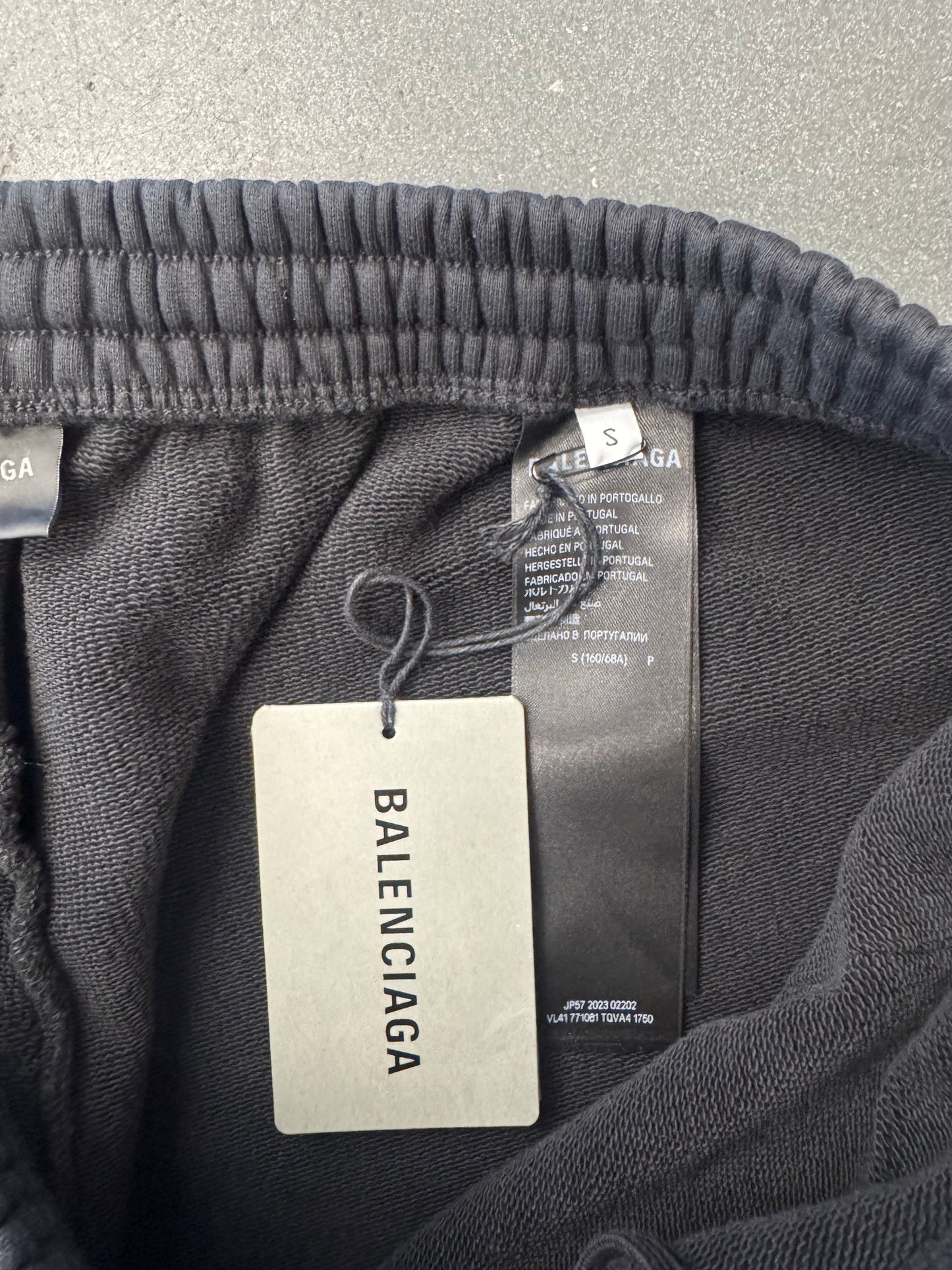 BALENCIAGA STENCIL TYPE BAGGY SWEATPANT - BLACK