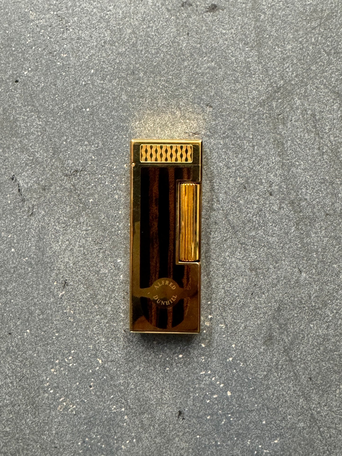 VINTAGE DUNHILL ROLLAGAS BROWN LACQUER GOLD PLATED LIGHTER (27065)