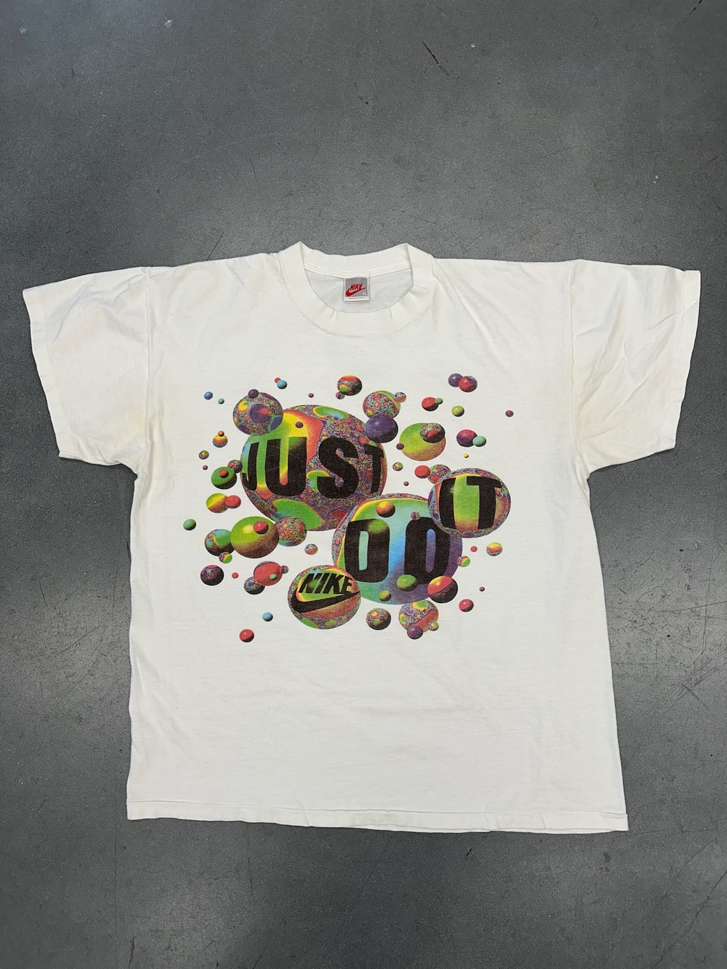 NIKE BUBBLES TEE