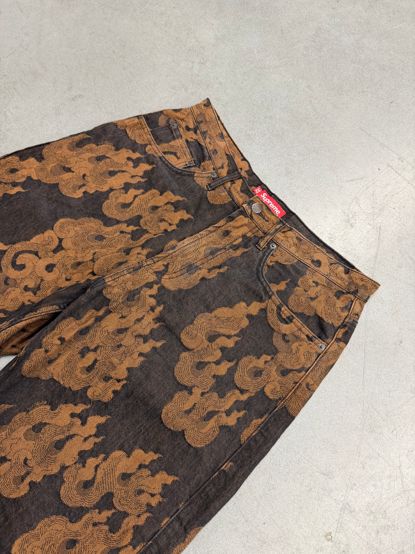 SS23 SUPREME FLAMES JACQUARD BAGGY DENIM SHORTS